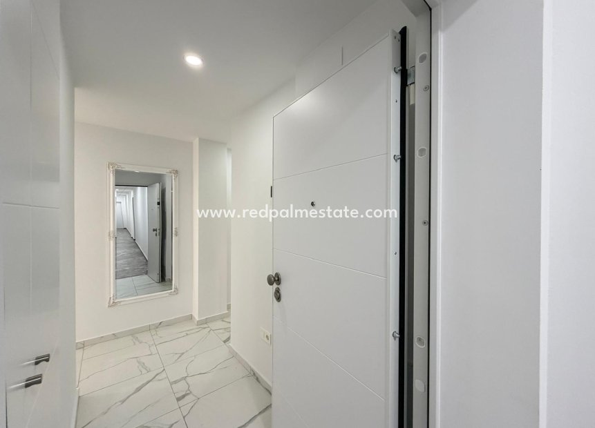 Reventa - Apartamento -
Torrevieja - Centro Torrevieja