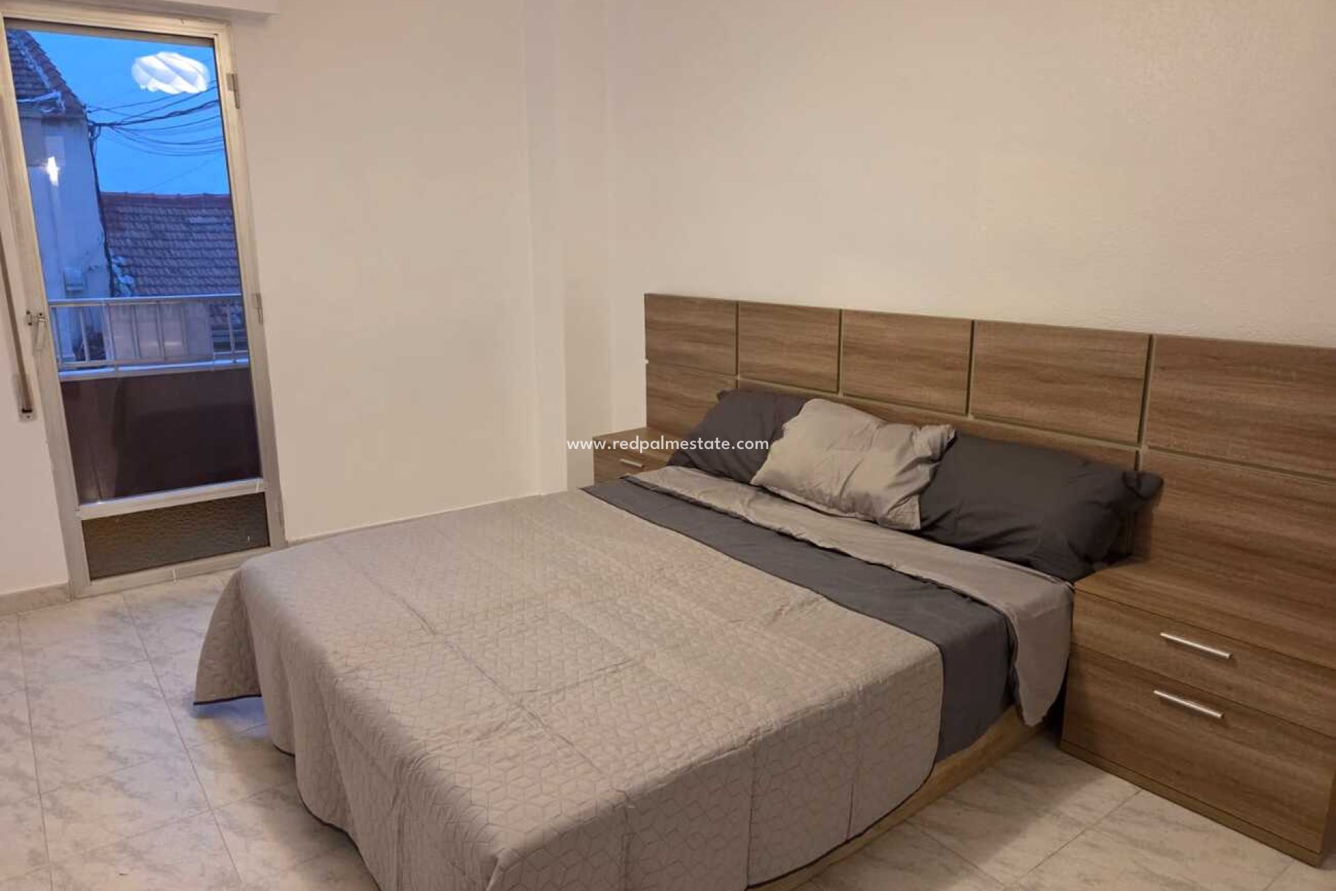 Reventa - Apartamento -
Torrevieja - Centro Torrevieja
