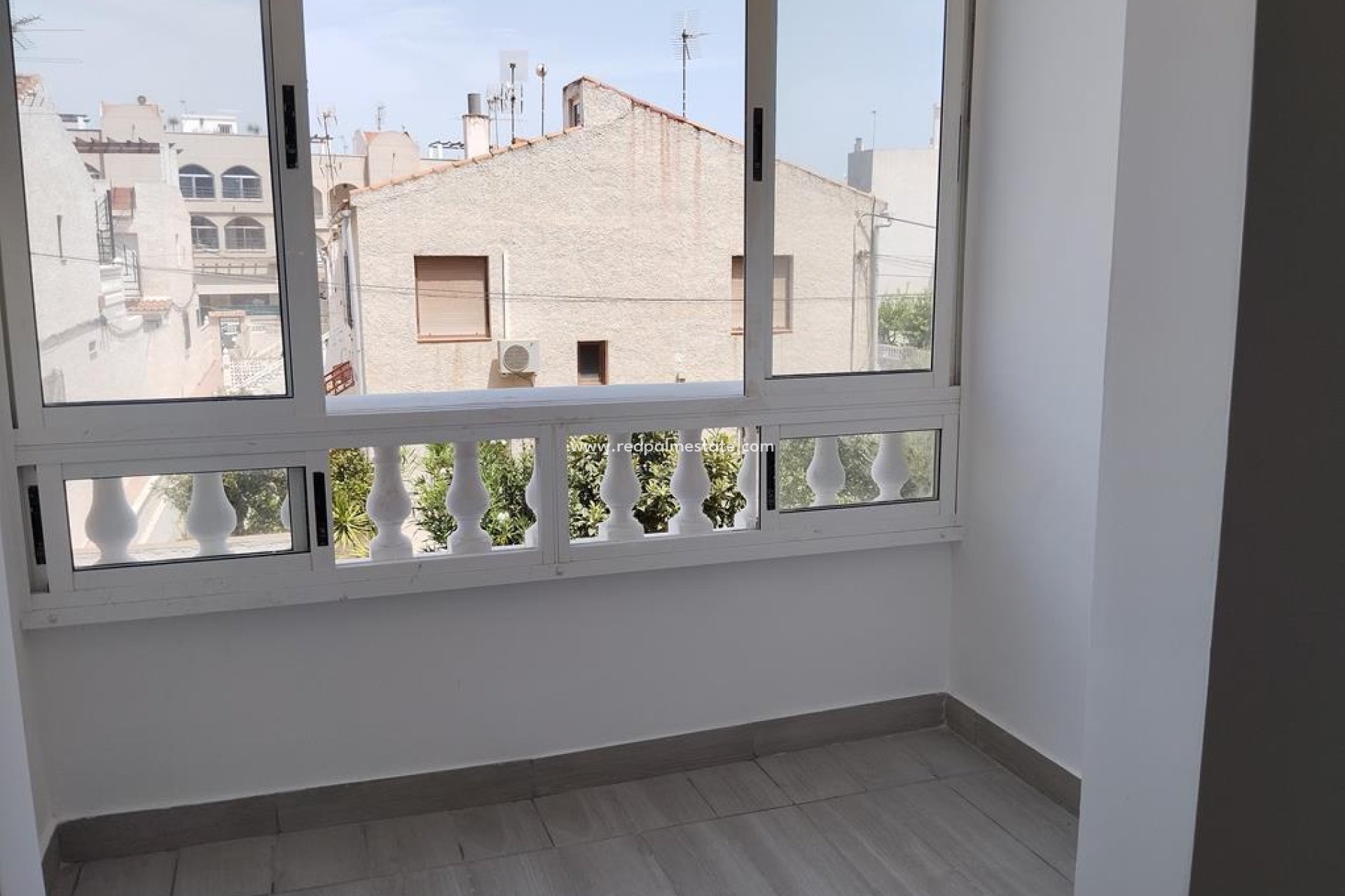 Reventa - Apartamento -
Torrevieja - Centro Torrevieja