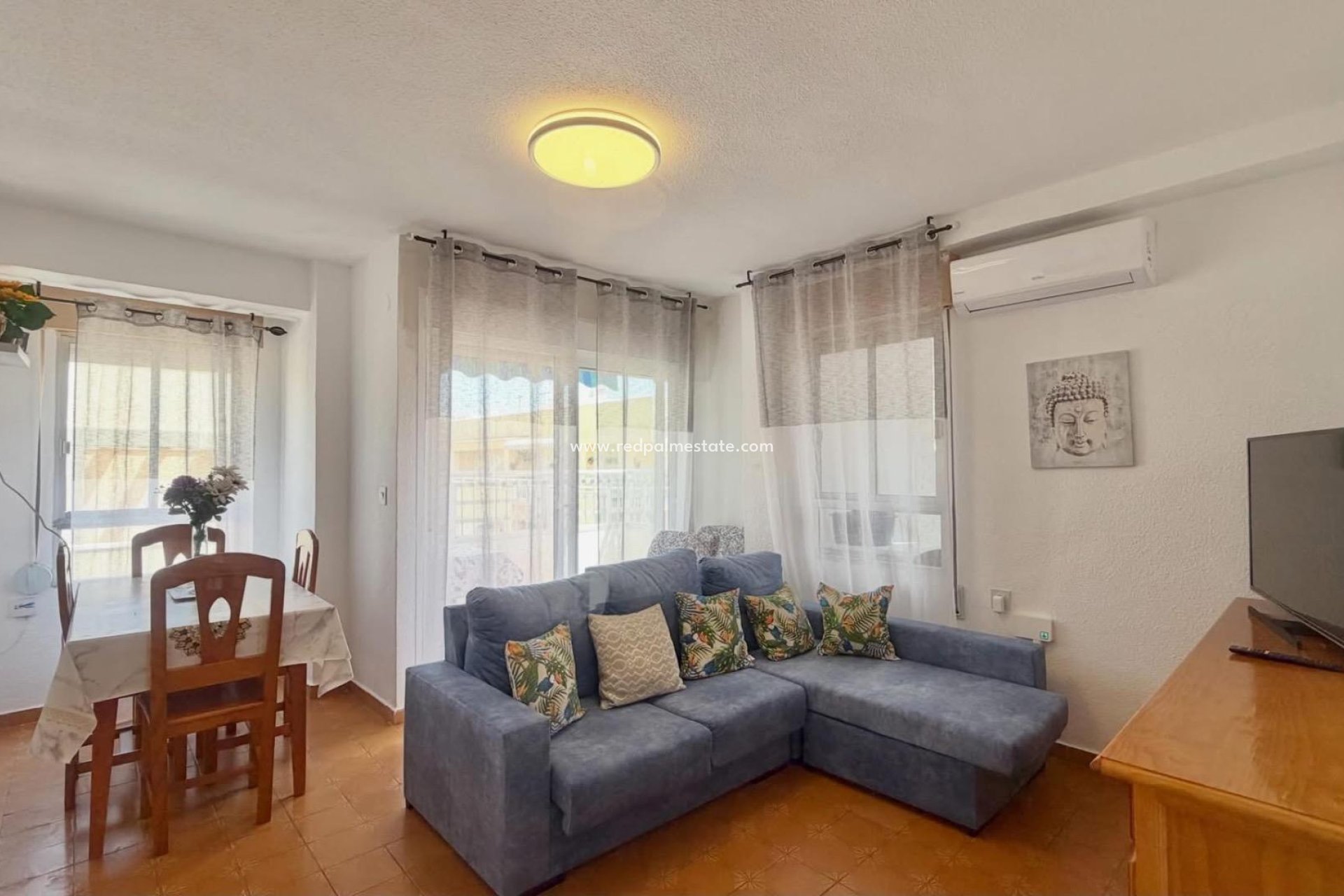Reventa - Apartamento -
Torrevieja - Centro Torrevieja