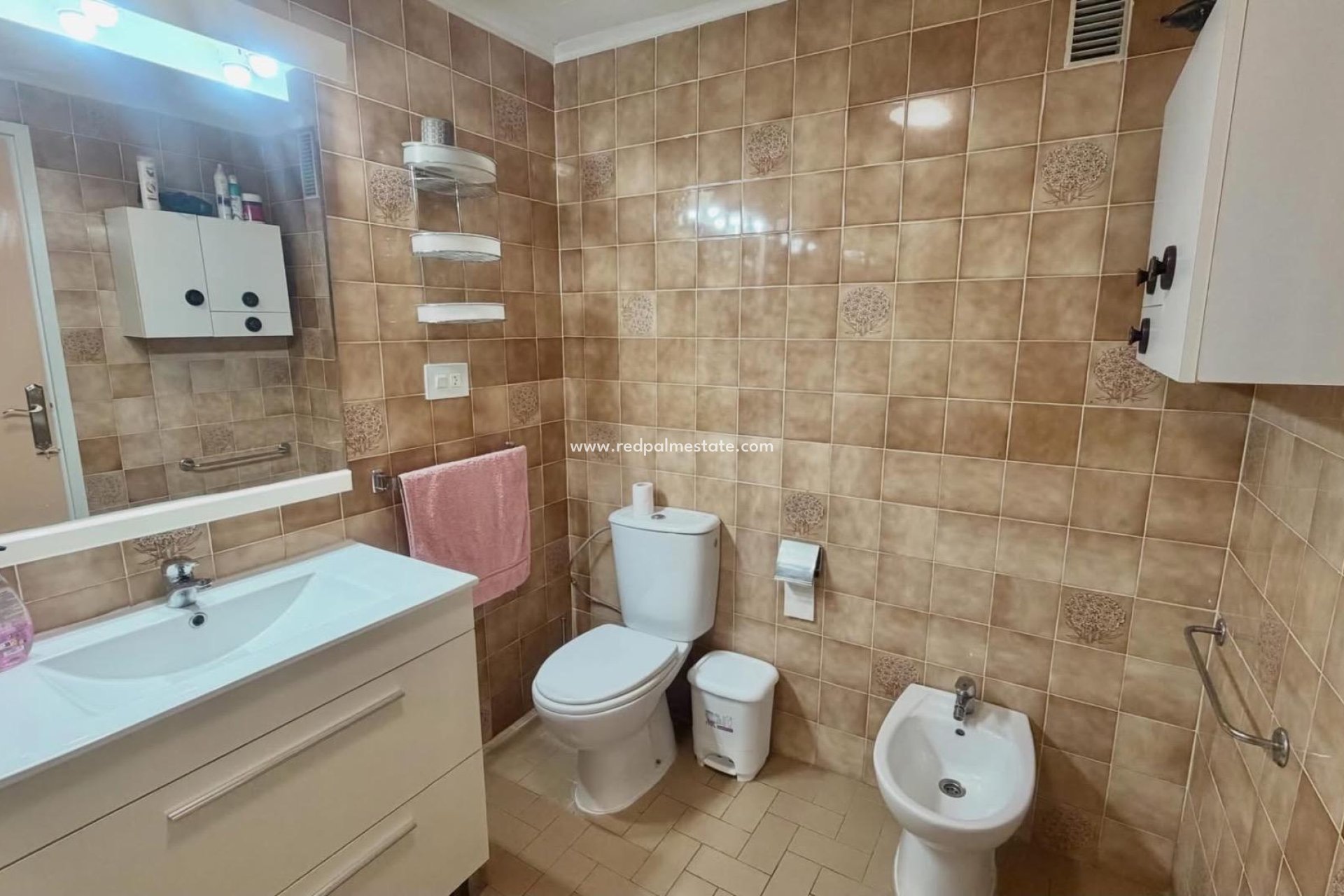 Reventa - Apartamento -
Torrevieja - Centro Torrevieja