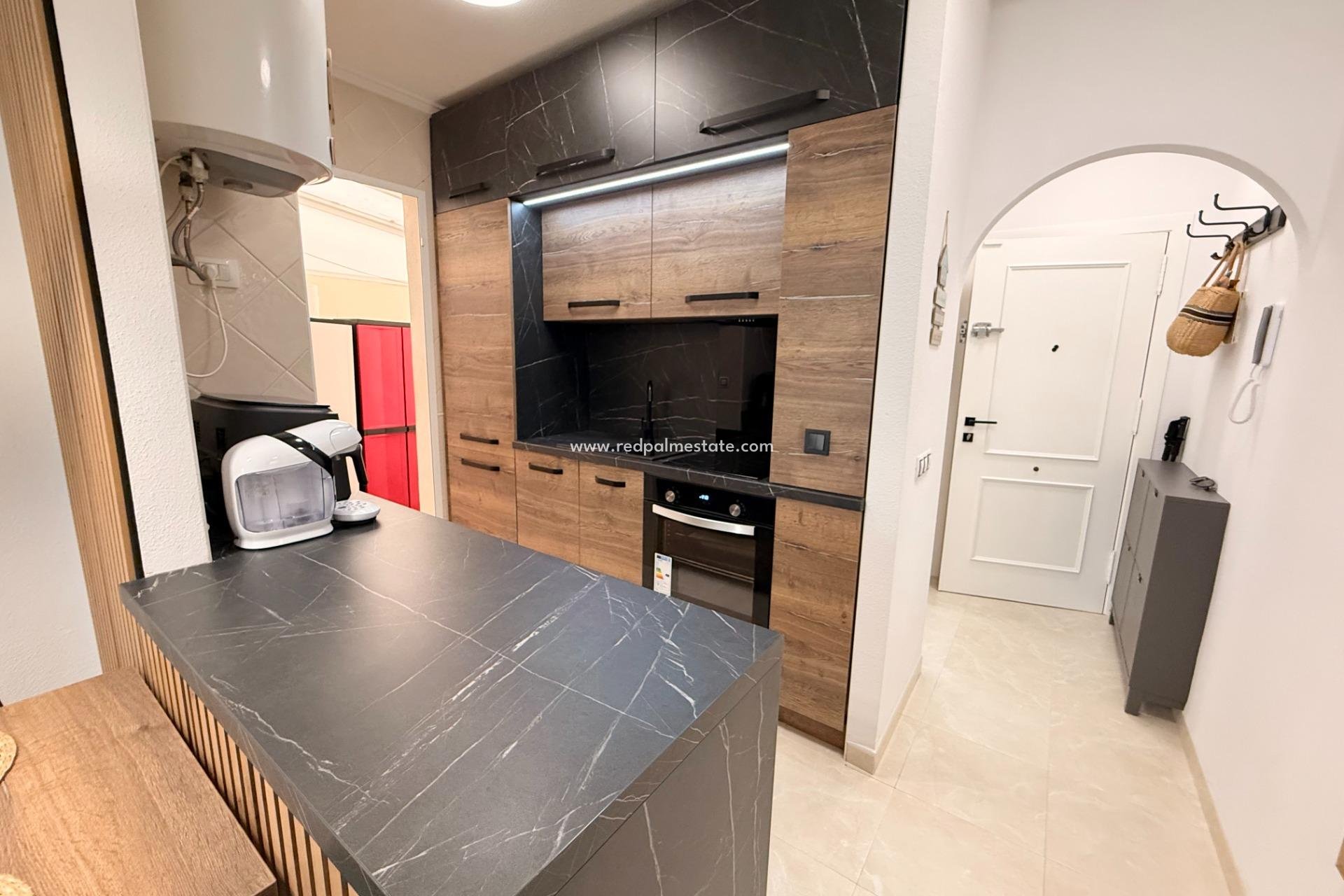 Reventa - Apartamento -
Torrevieja - Centro Torrevieja