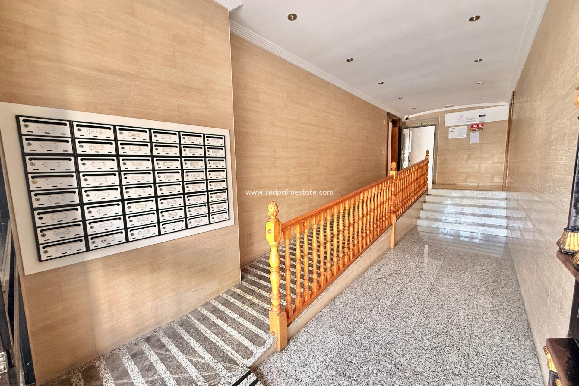 Reventa - Apartamento -
Torrevieja - Centro Torrevieja