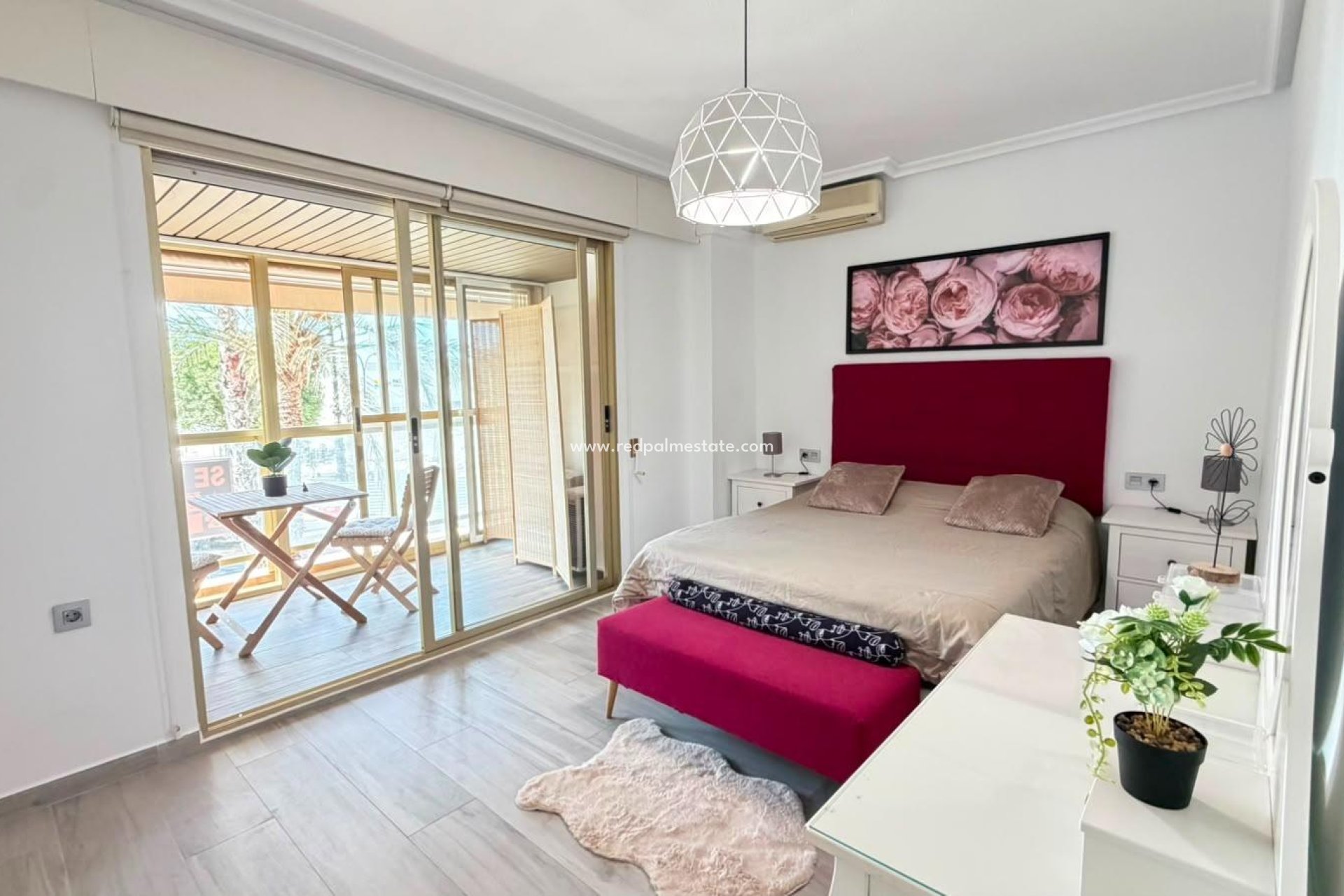Reventa - Apartamento -
Torrevieja - Centro Torrevieja