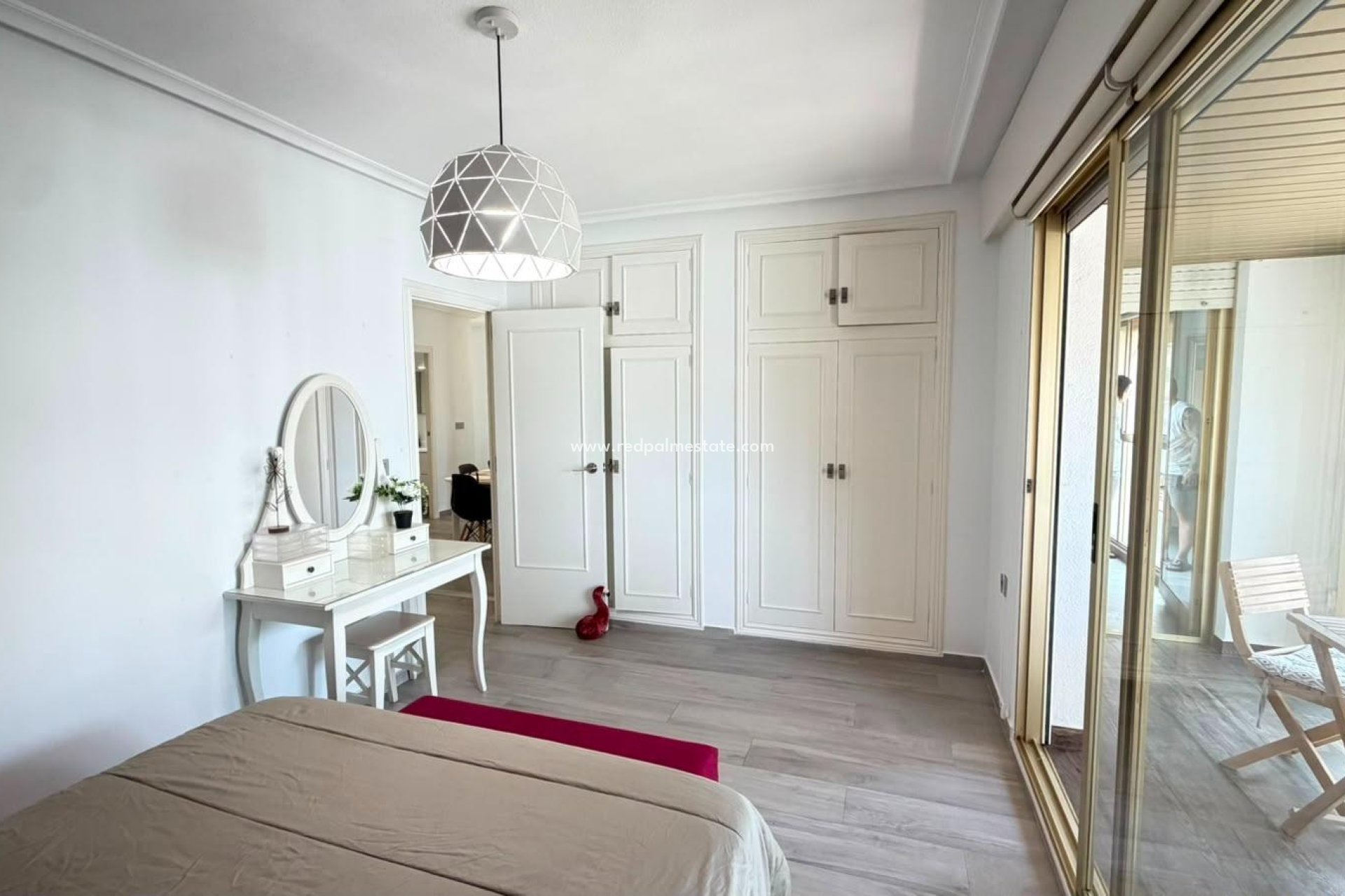 Reventa - Apartamento -
Torrevieja - Centro Torrevieja