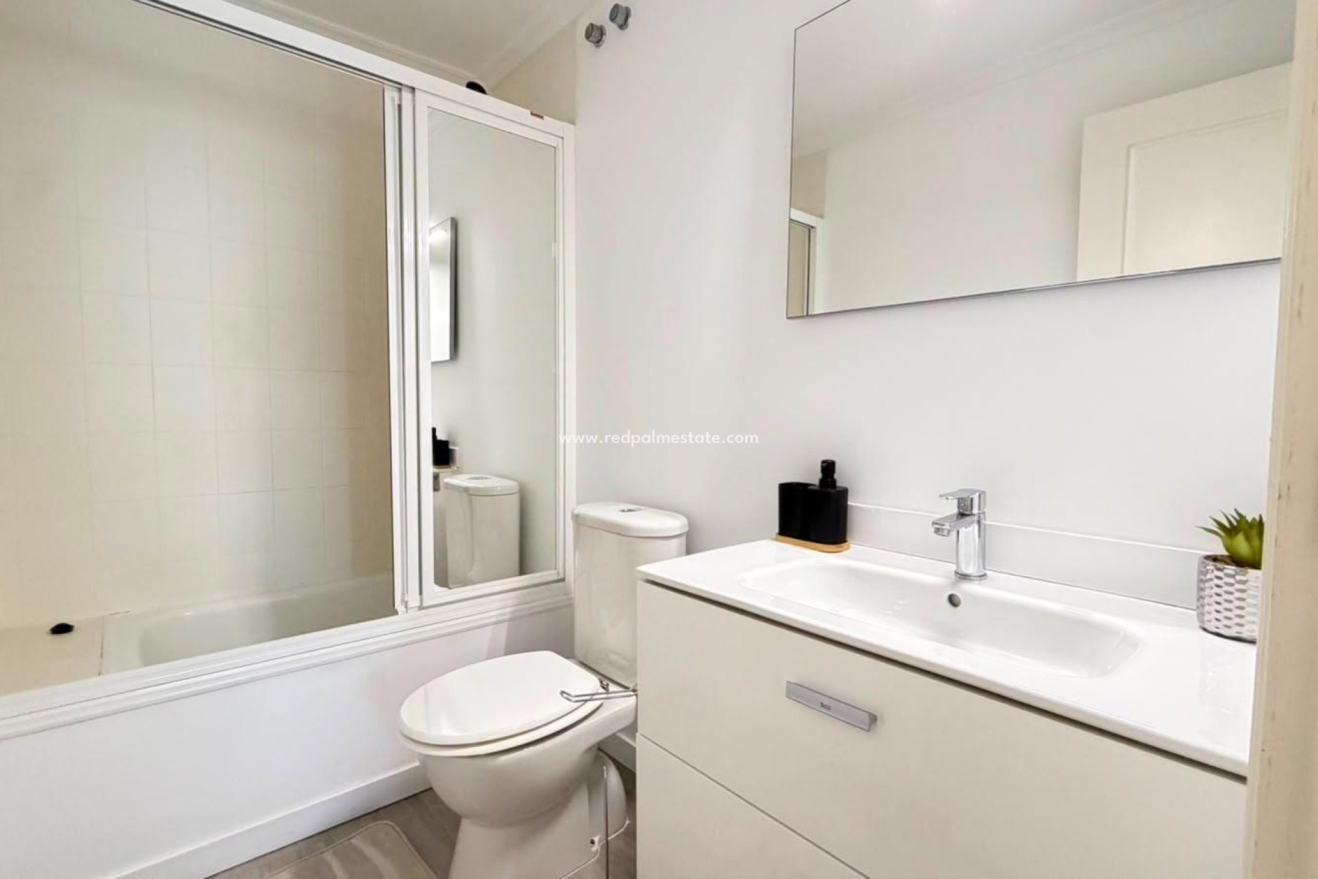 Reventa - Apartamento -
Torrevieja - Centro Torrevieja