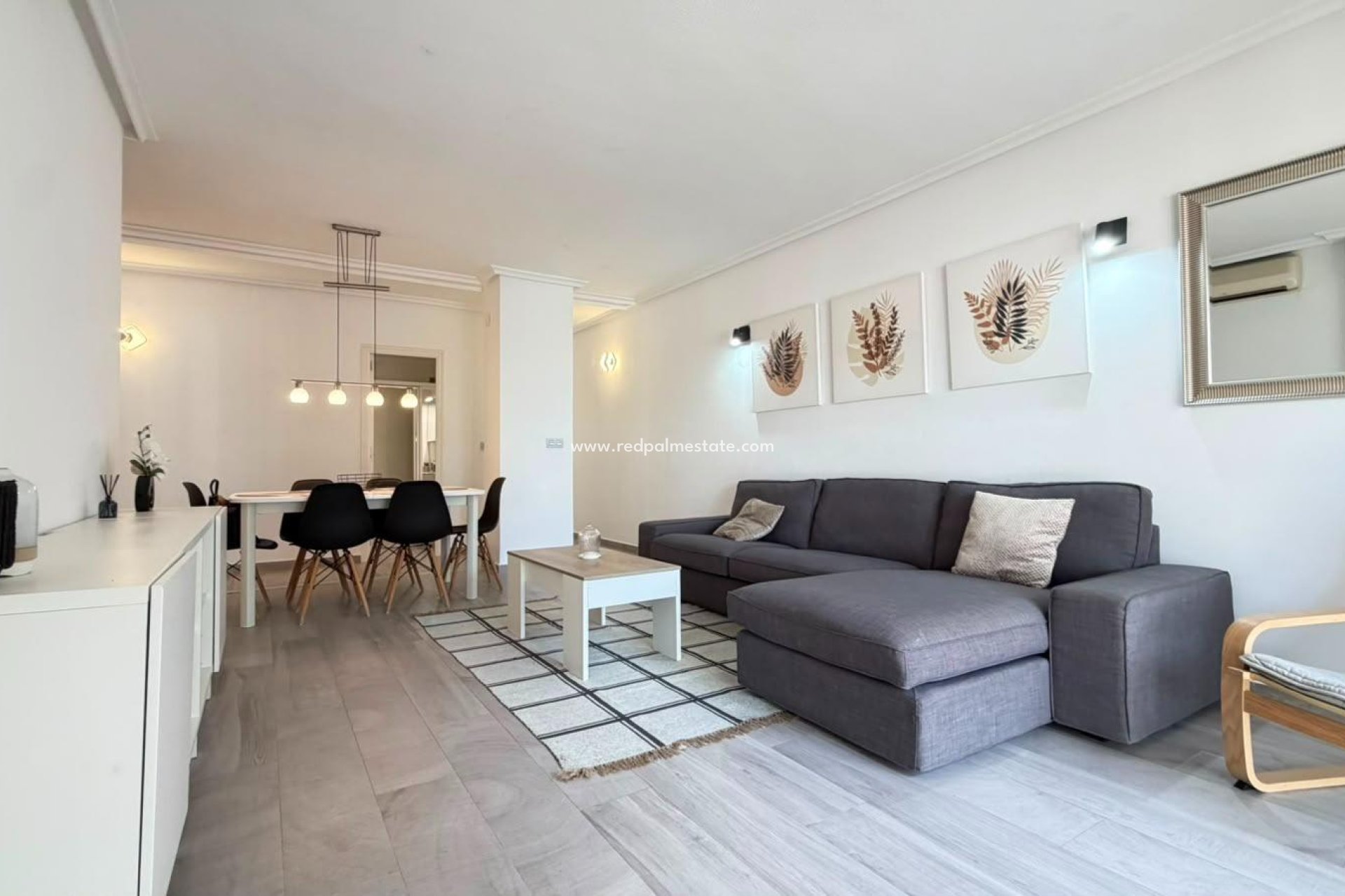 Reventa - Apartamento -
Torrevieja - Centro Torrevieja
