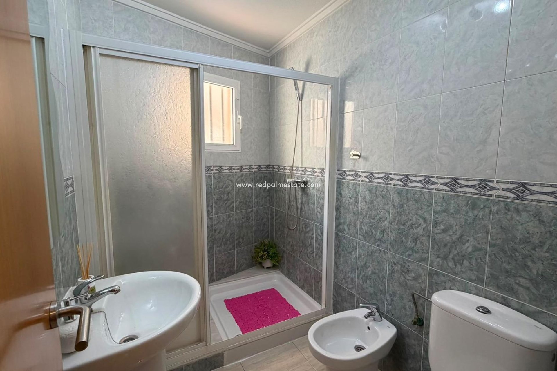 Reventa - Apartamento -
Torrevieja - Centro Torrevieja