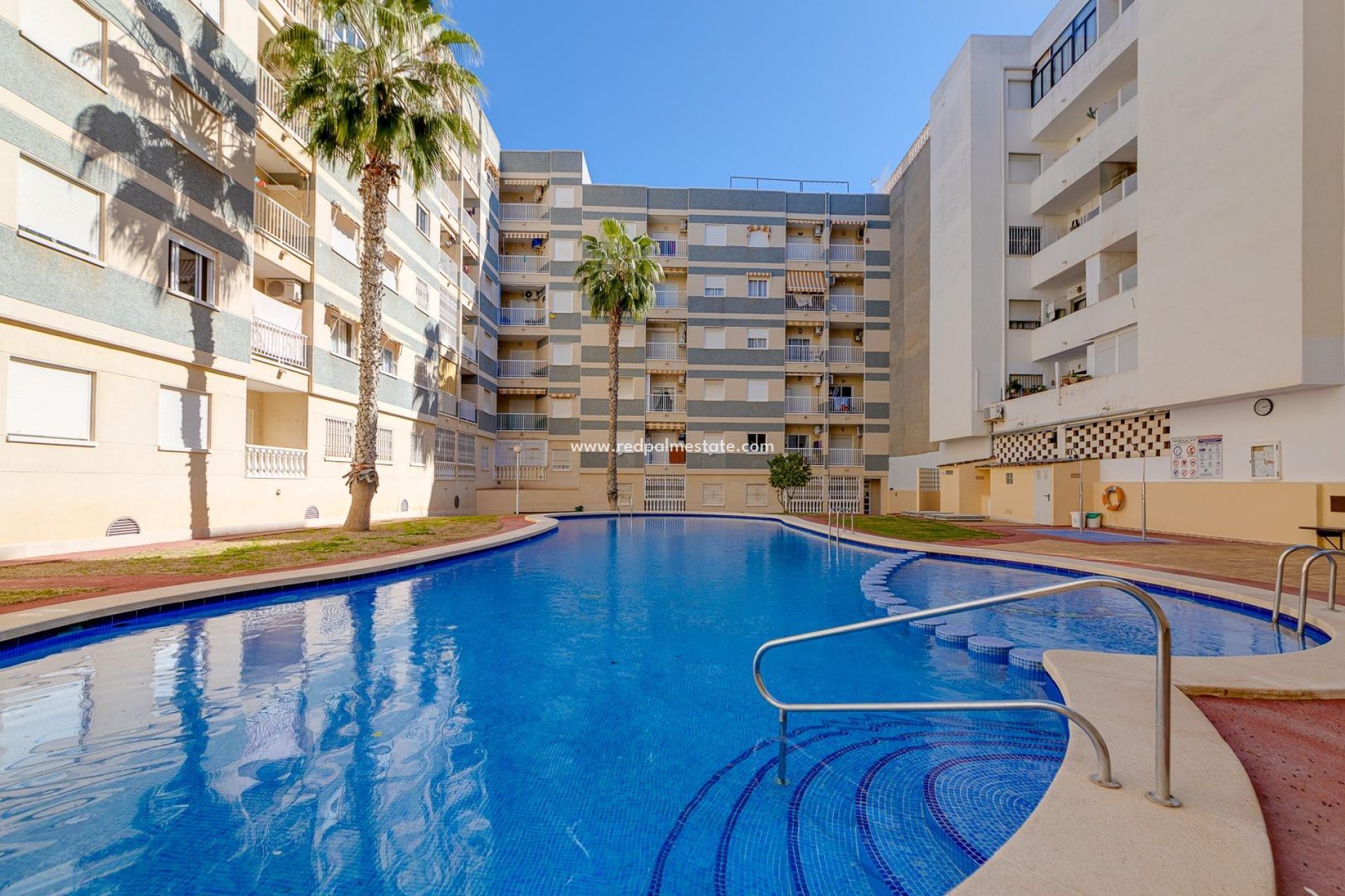 Reventa - Apartamento -
Torrevieja - Centro Torrevieja