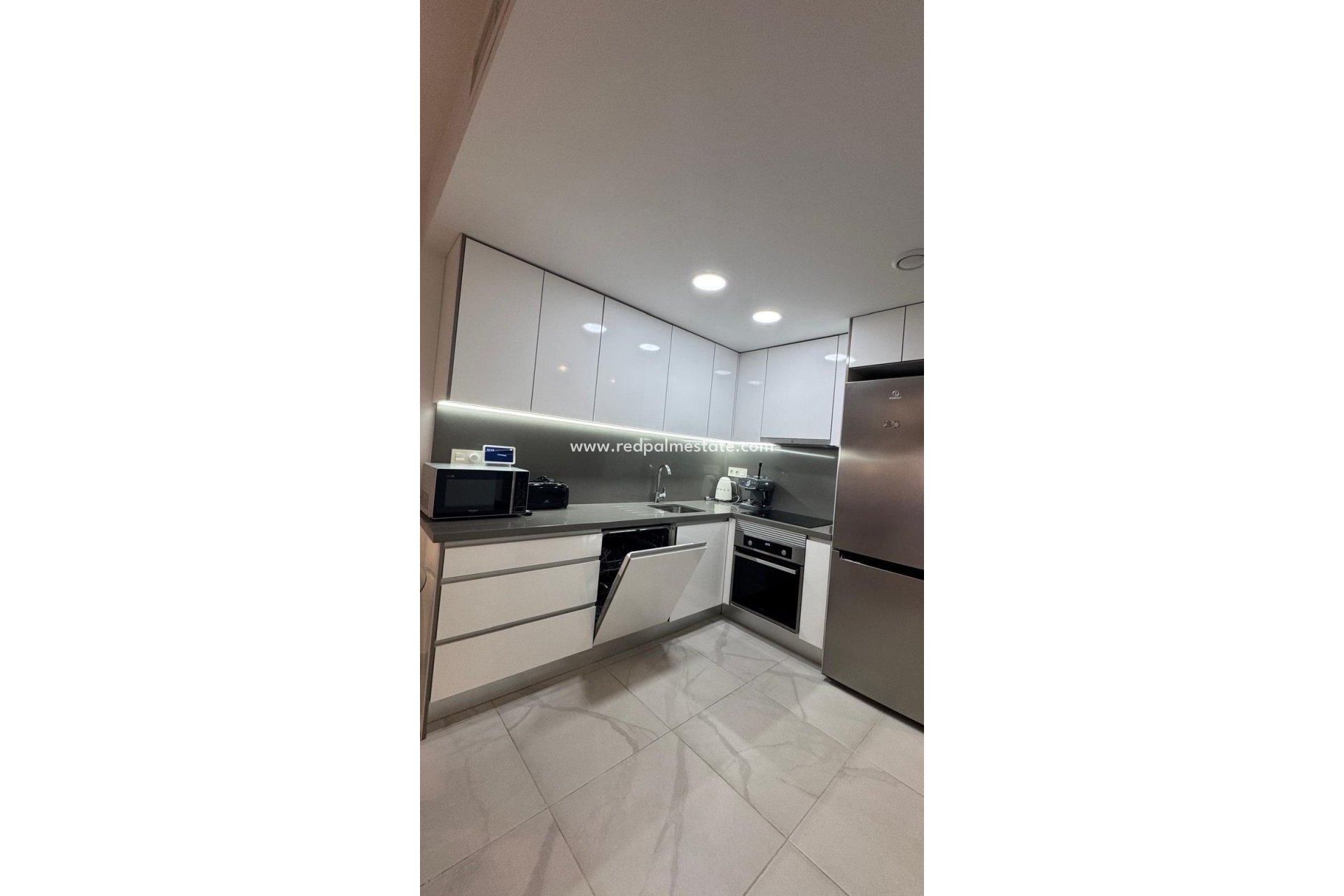Reventa - Apartamento -
Torrevieja - Centro Torrevieja
