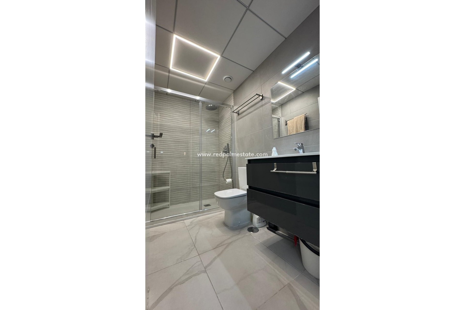 Reventa - Apartamento -
Torrevieja - Centro Torrevieja