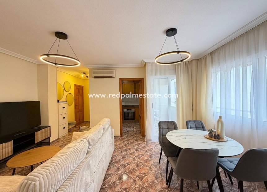 Reventa - Apartamento -
Torrevieja - Centro Torrevieja