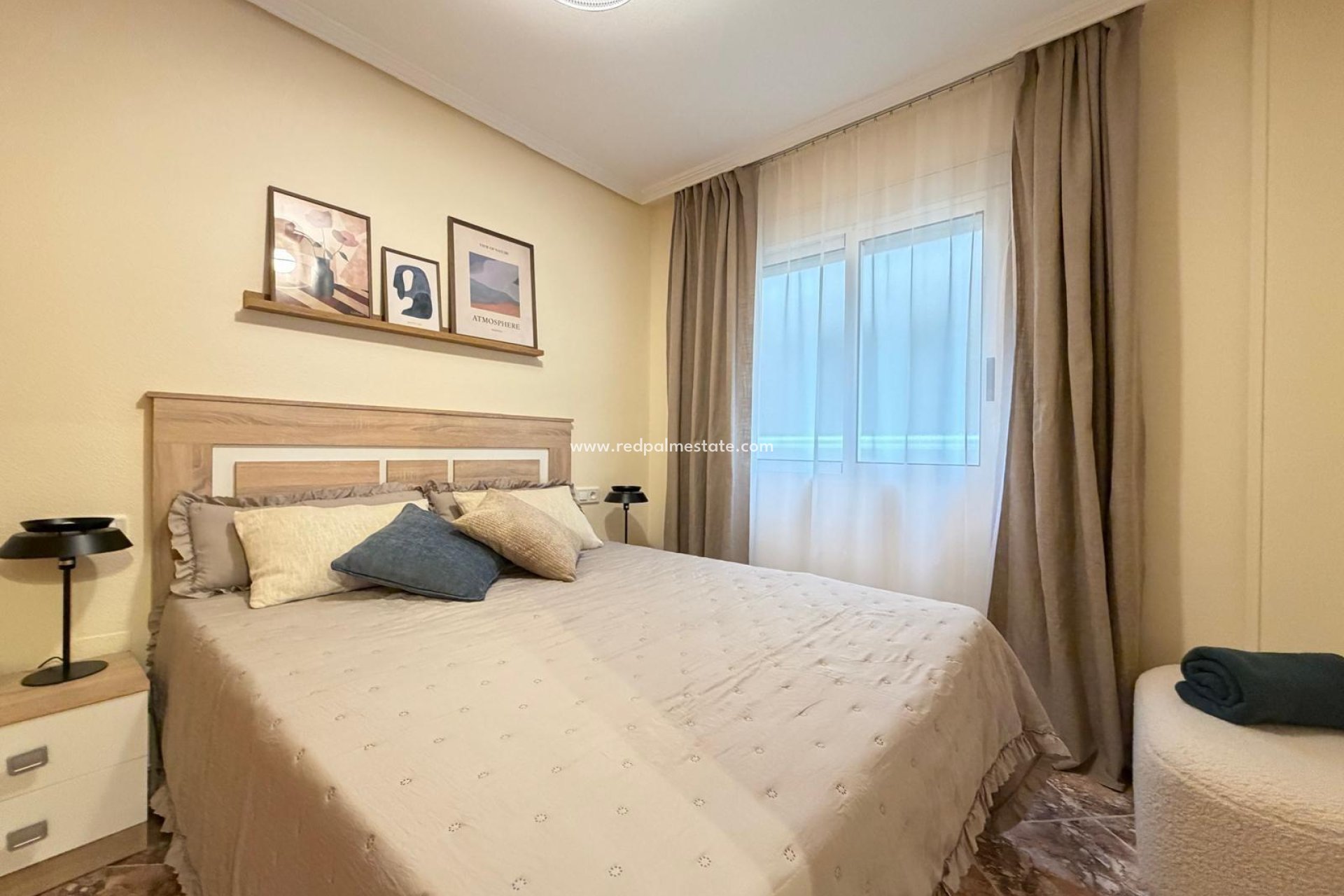 Reventa - Apartamento -
Torrevieja - Centro Torrevieja