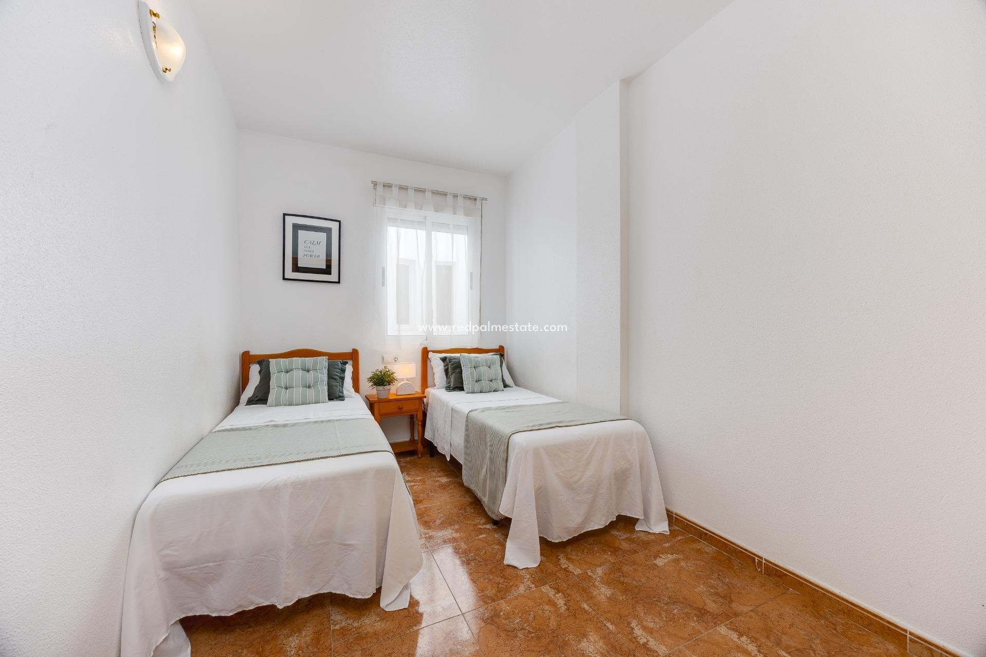Reventa - Apartamento -
Torrevieja - Centro Torrevieja