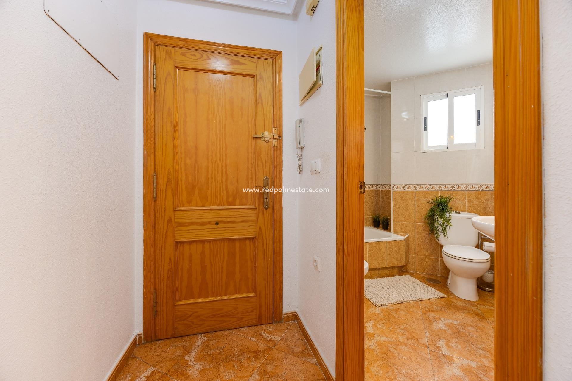 Reventa - Apartamento -
Torrevieja - Centro Torrevieja