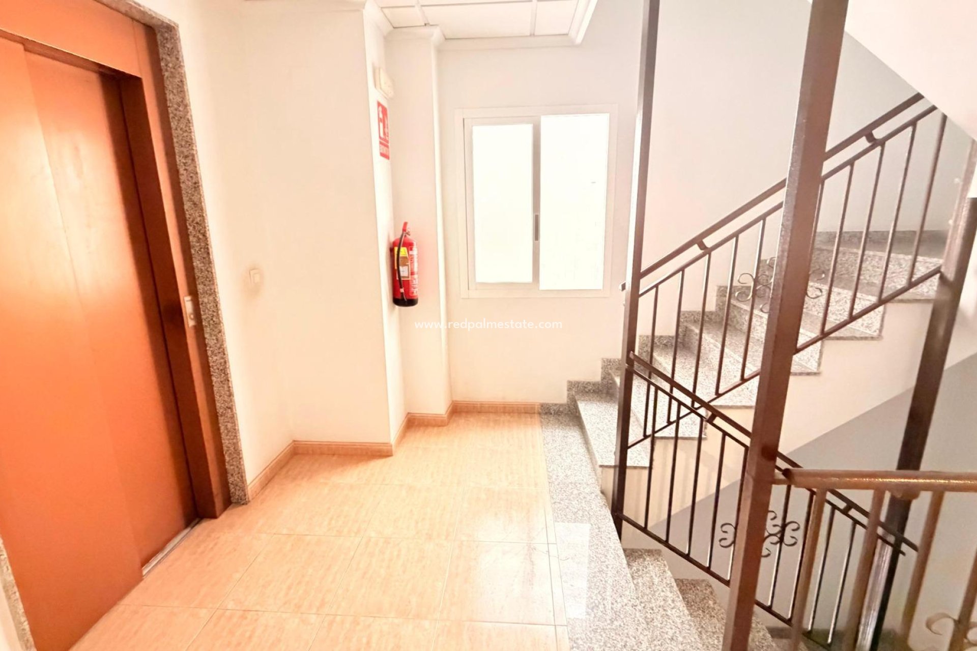 Reventa - Apartamento -
Torrevieja - Centro Torrevieja