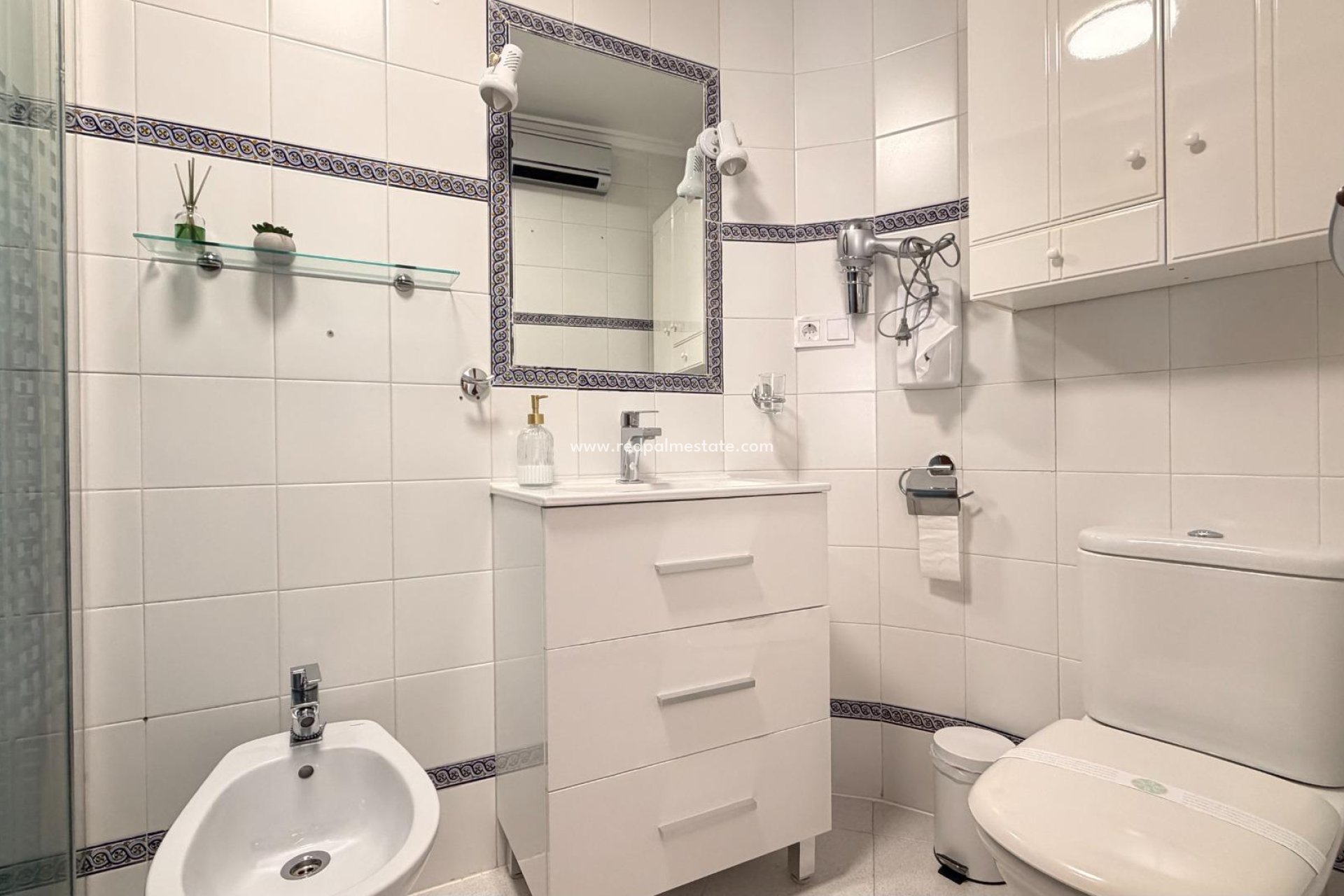 Reventa - Apartamento -
Torrevieja - Centro Torrevieja