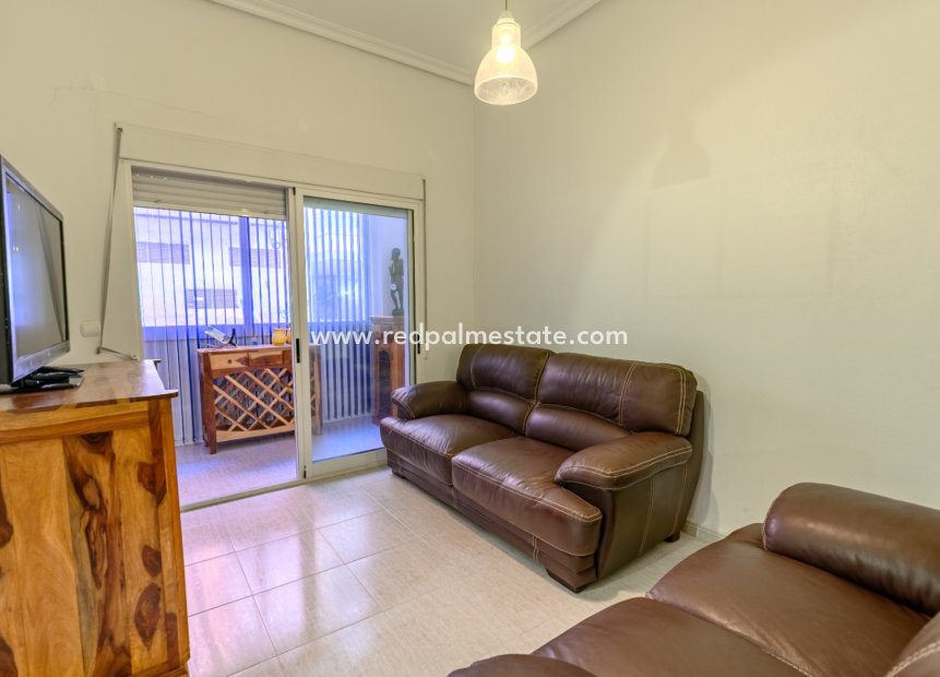 Reventa - Apartamento -
Torrevieja - Centro Torrevieja