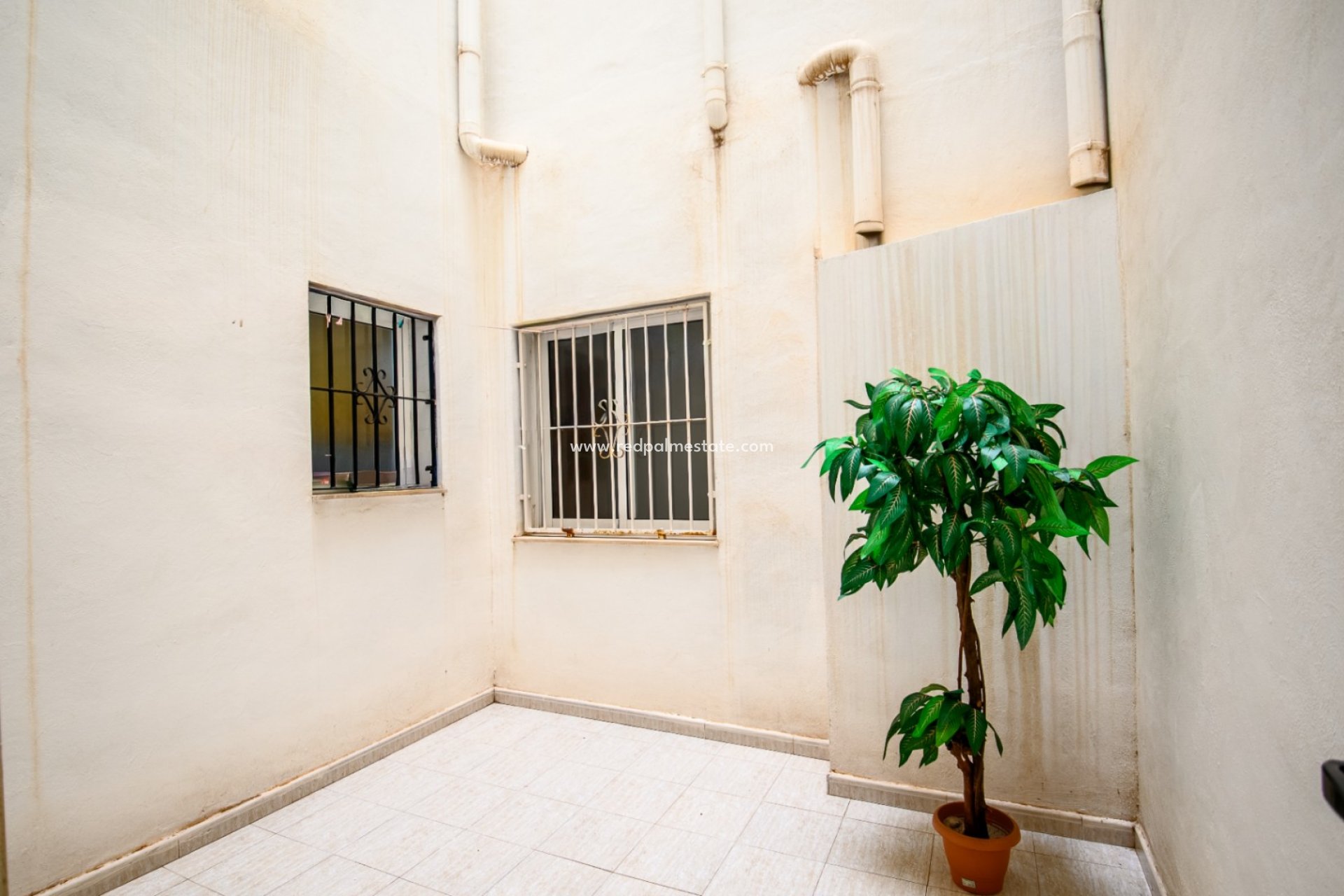 Reventa - Apartamento -
Torrevieja - Centro Torrevieja
