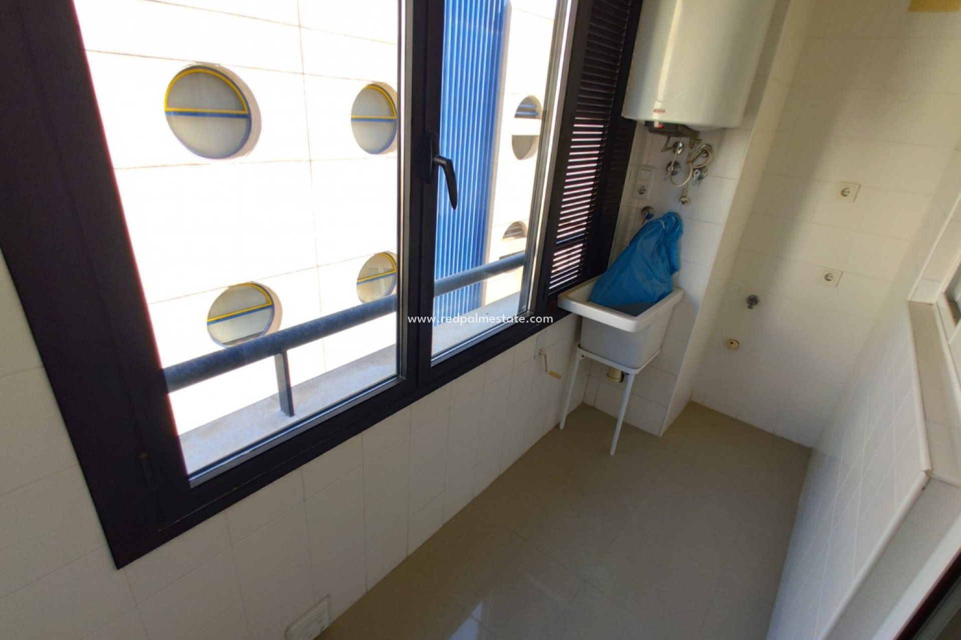 Reventa - Apartamento -
Torrevieja - Centro Torrevieja