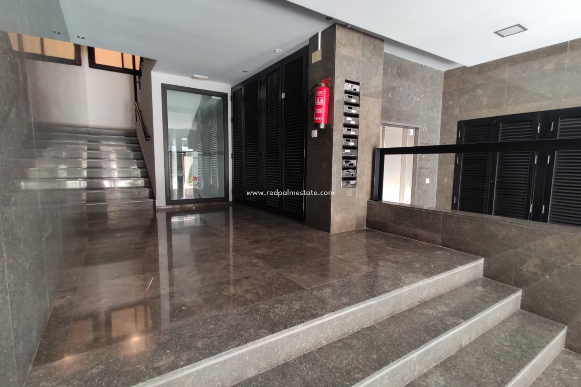 Reventa - Apartamento -
Torrevieja - Centro Torrevieja