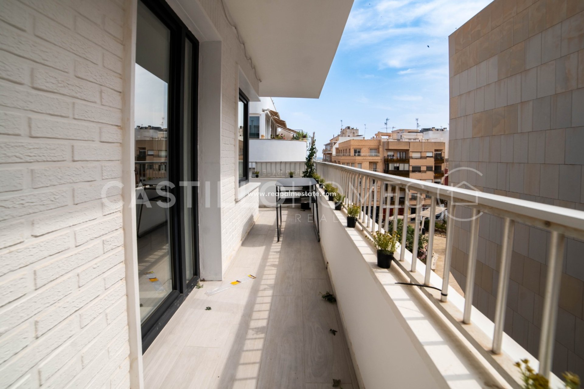 Reventa - Apartamento -
Torrevieja - Centro Torrevieja