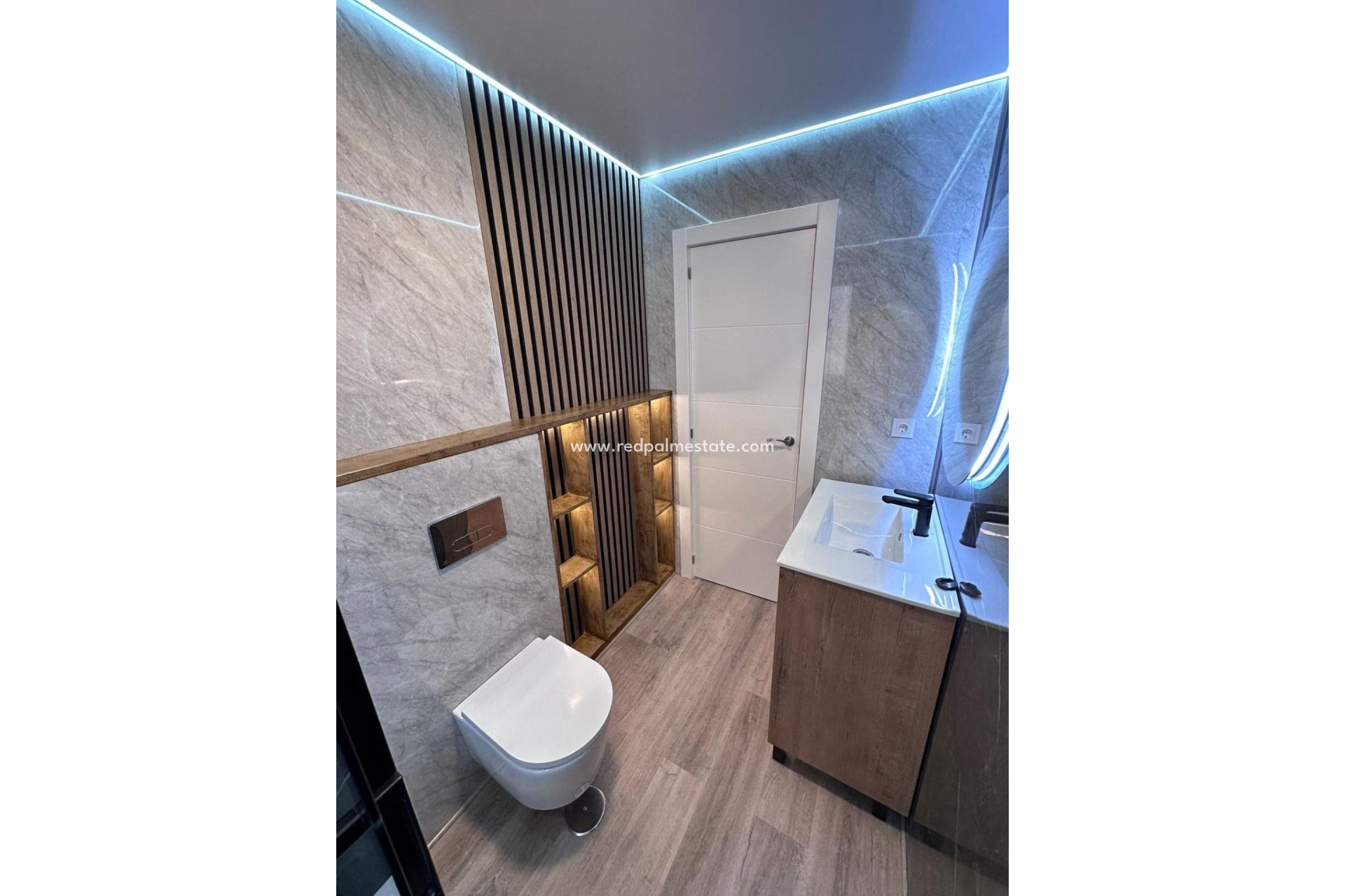 Reventa - Apartamento -
Torrevieja - Centro Torrevieja