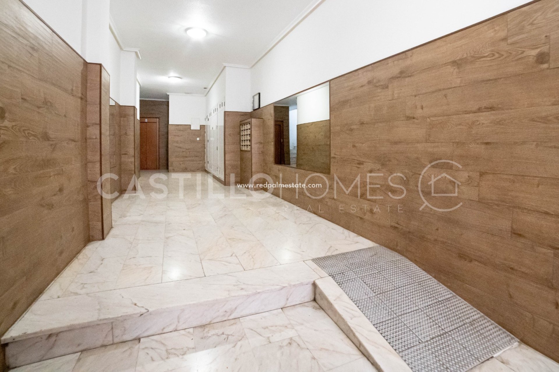 Reventa - Apartamento -
Torrevieja - Centro Torrevieja