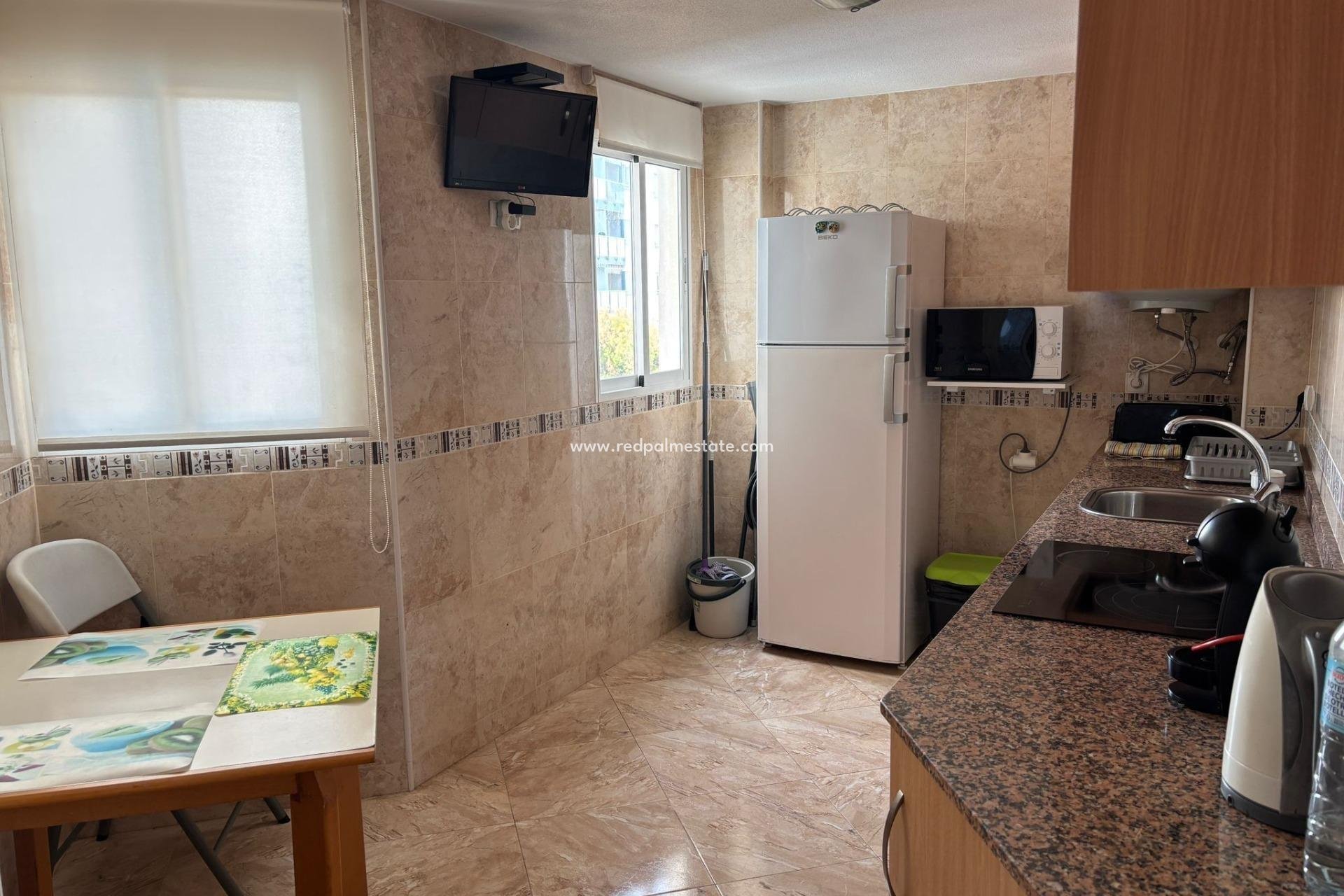 Reventa - Apartamento -
Torrevieja - Centro Torrevieja