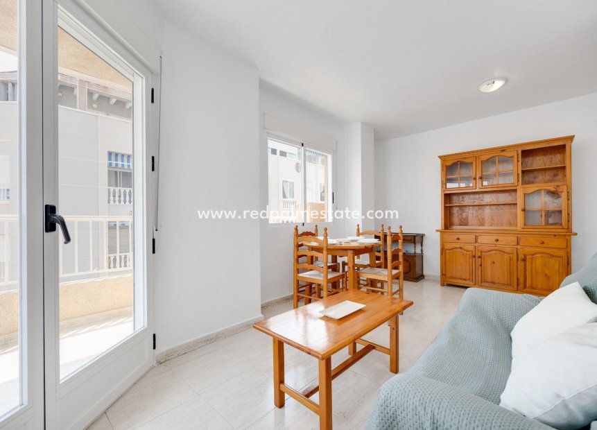 Reventa - Apartamento -
Torrevieja - Centro Torrevieja