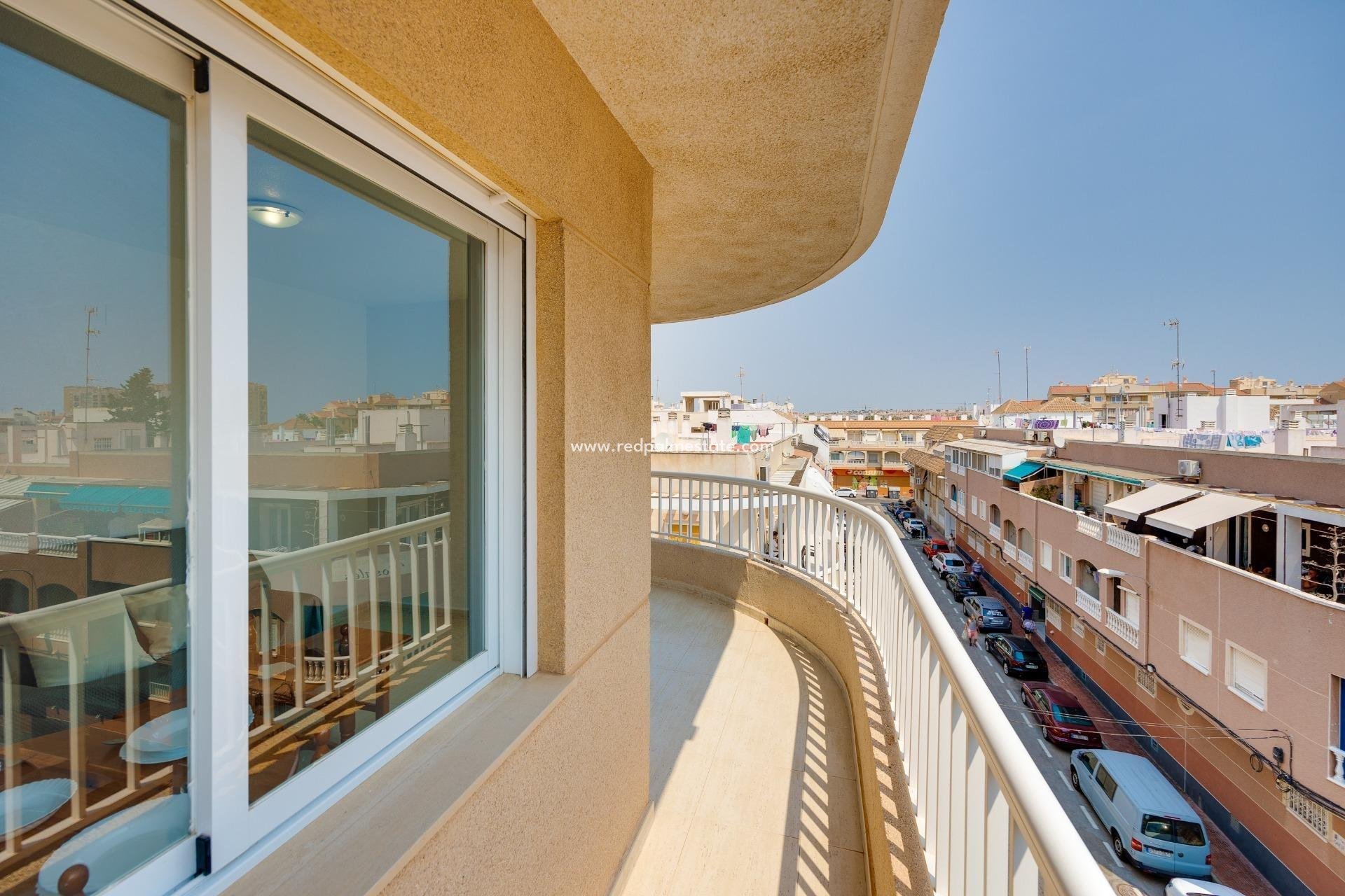 Reventa - Apartamento -
Torrevieja - Centro Torrevieja