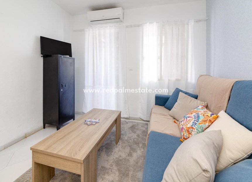 Reventa - Apartamento -
Torrevieja - Centro Torrevieja