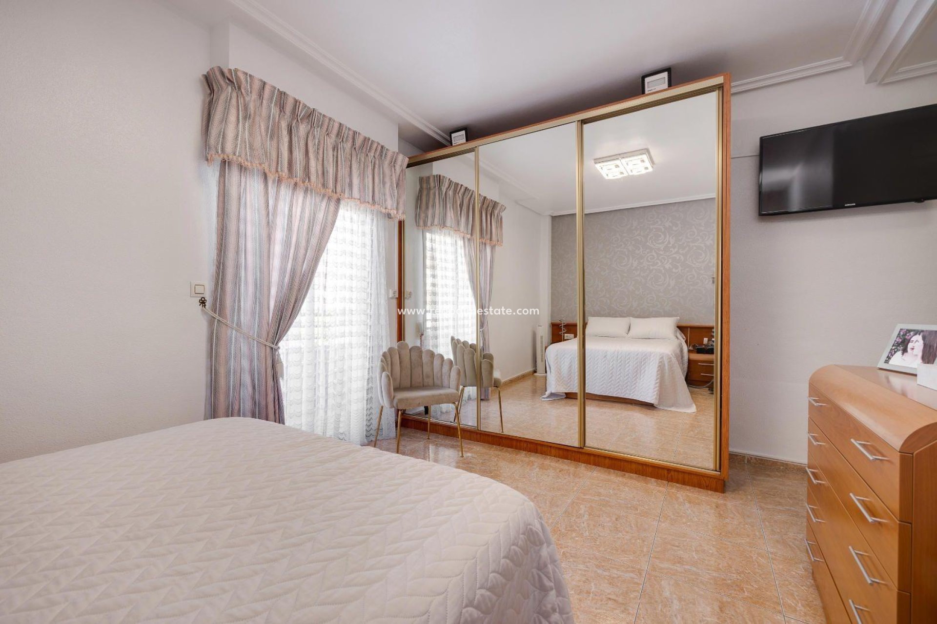 Reventa - Apartamento -
Torrevieja - Centro Torrevieja