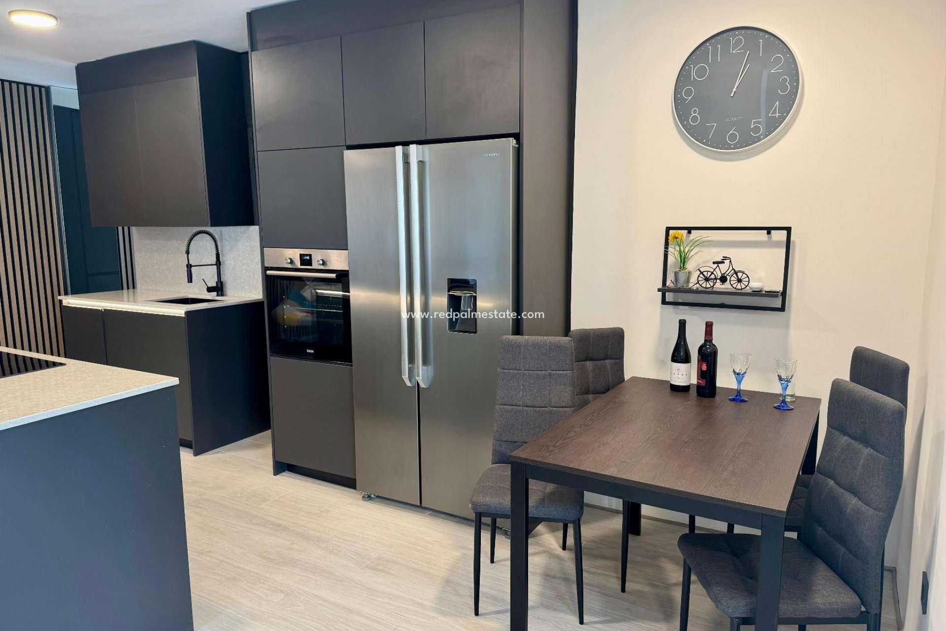 Reventa - Apartamento -
Torrevieja - Centro Torrevieja