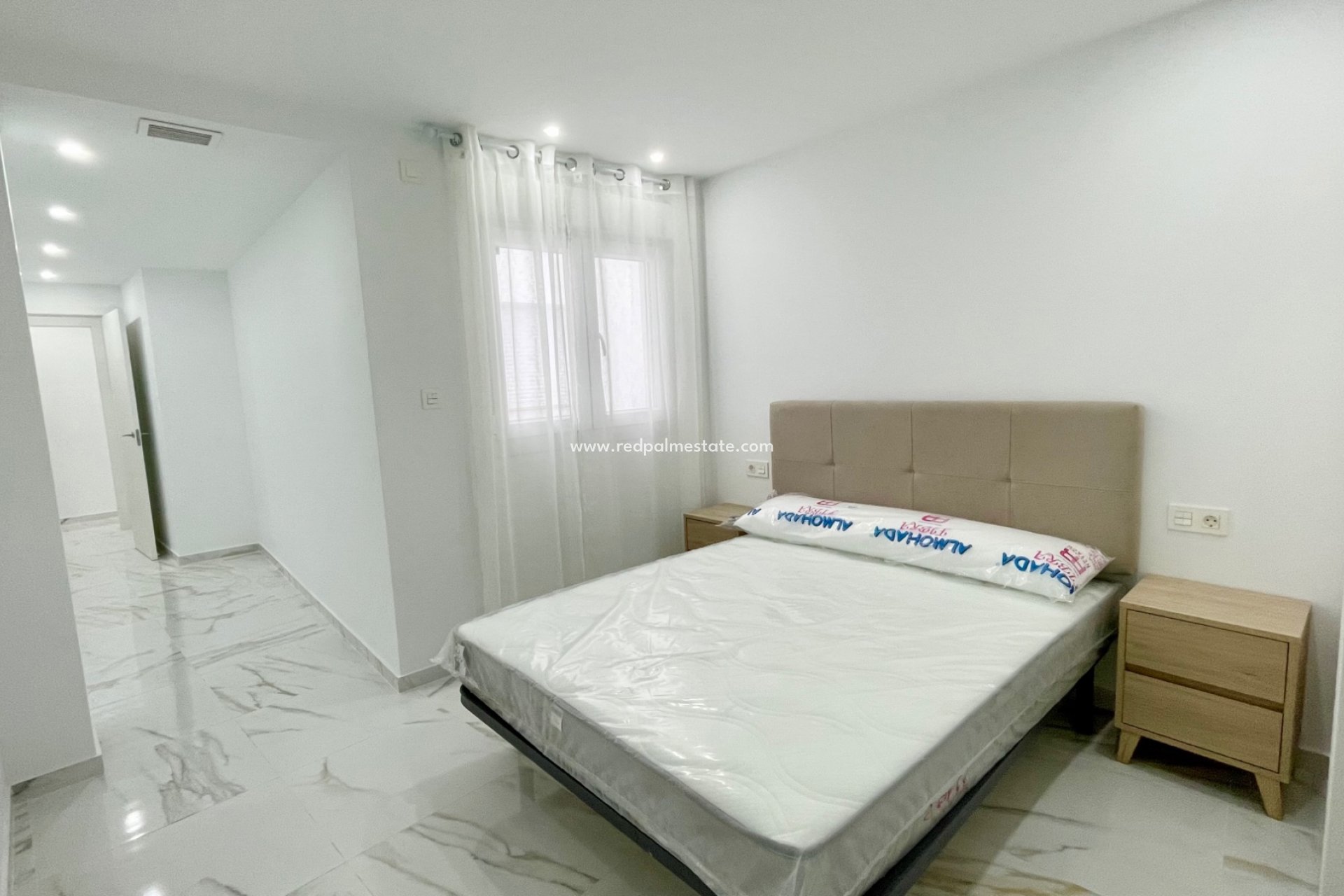 Reventa - Apartamento -
Torrevieja - Centro Torrevieja