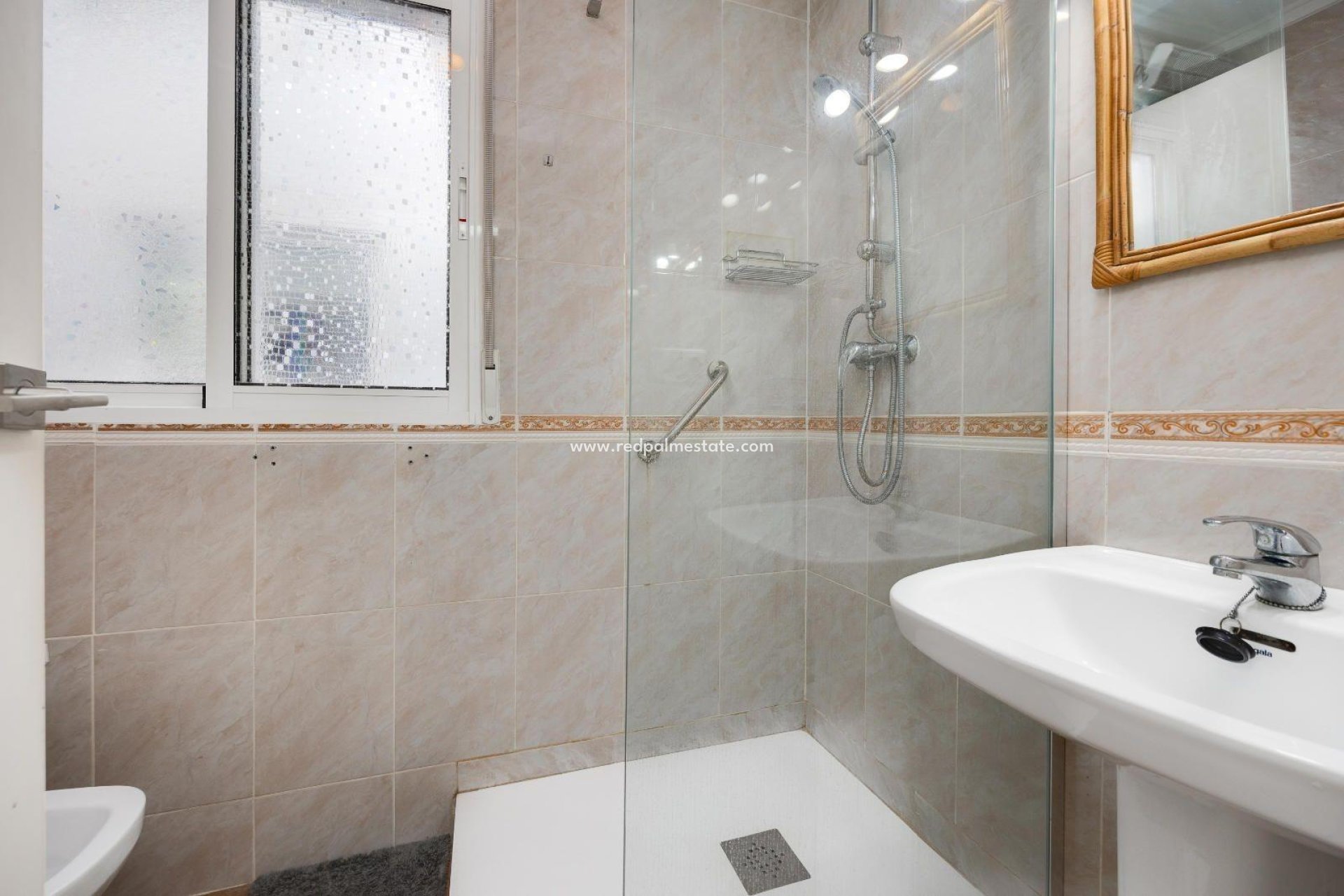 Reventa - Apartamento -
Torrevieja - Centro Torrevieja
