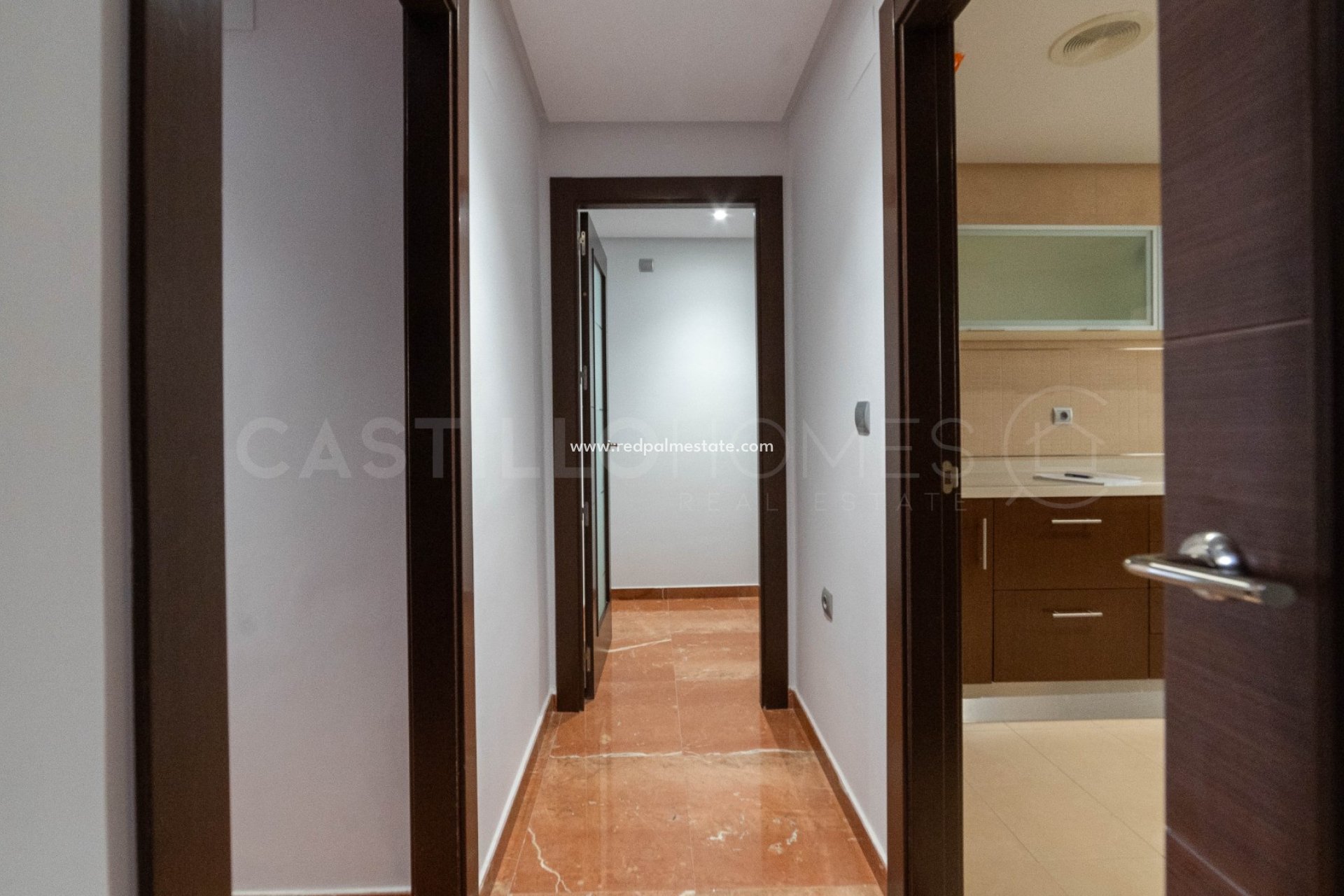 Reventa - Apartamento -
Torrevieja - Centro Torrevieja