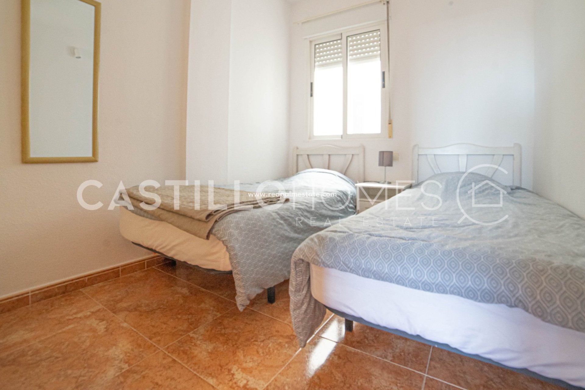 Reventa - Apartamento -
Torrevieja - Centro Torrevieja