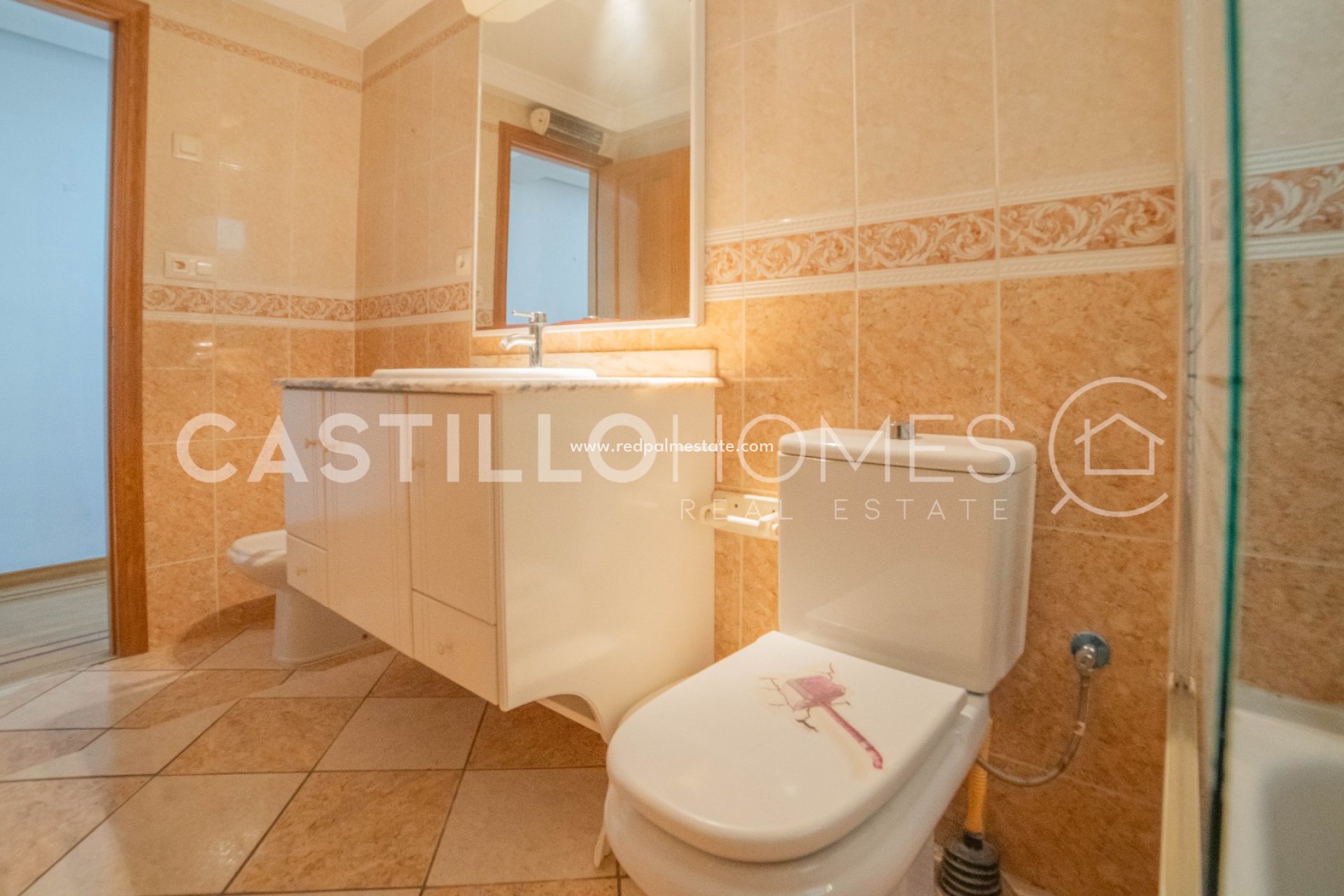 Reventa - Apartamento -
Torrevieja - Centro Torrevieja