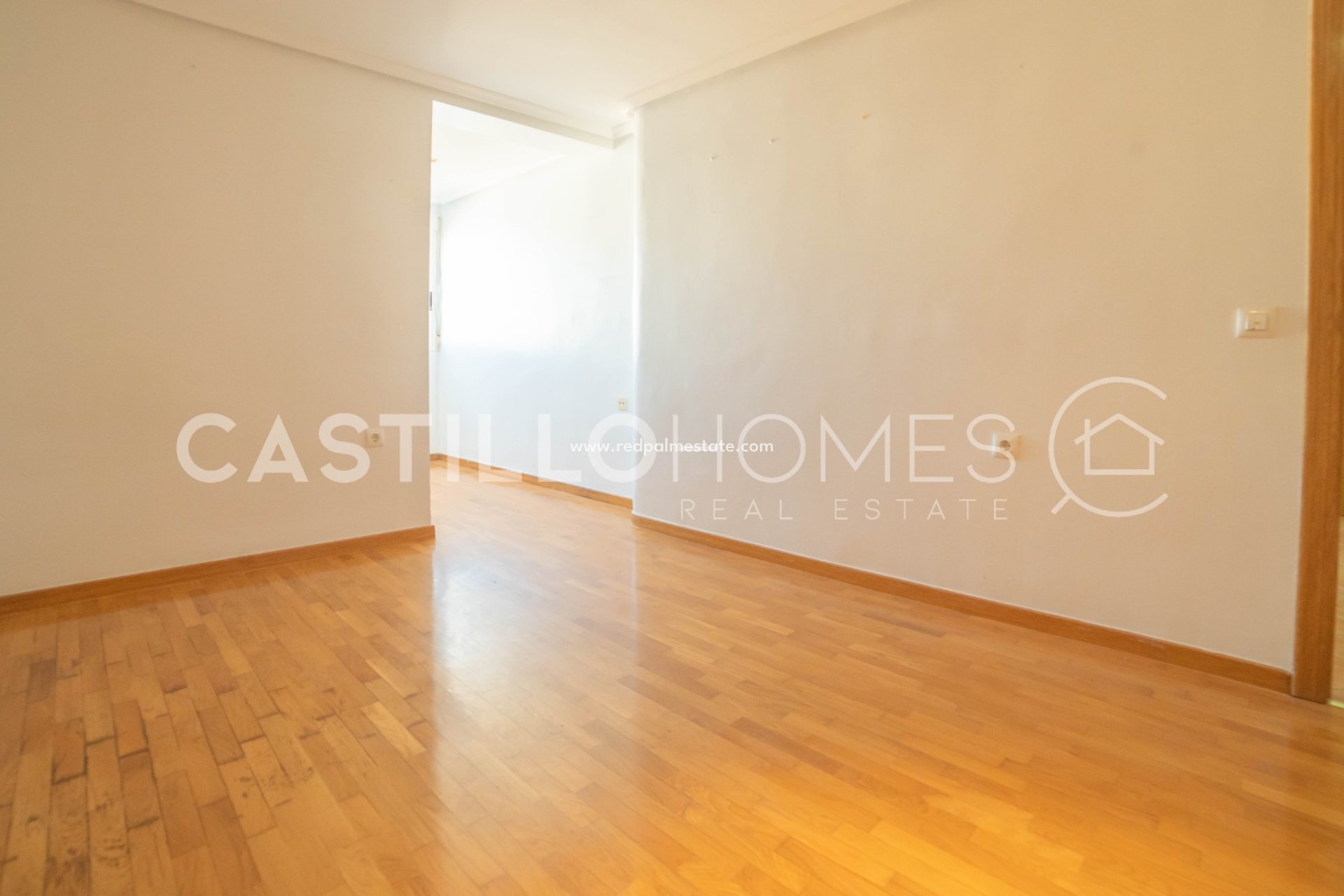 Reventa - Apartamento -
Torrevieja - Centro Torrevieja