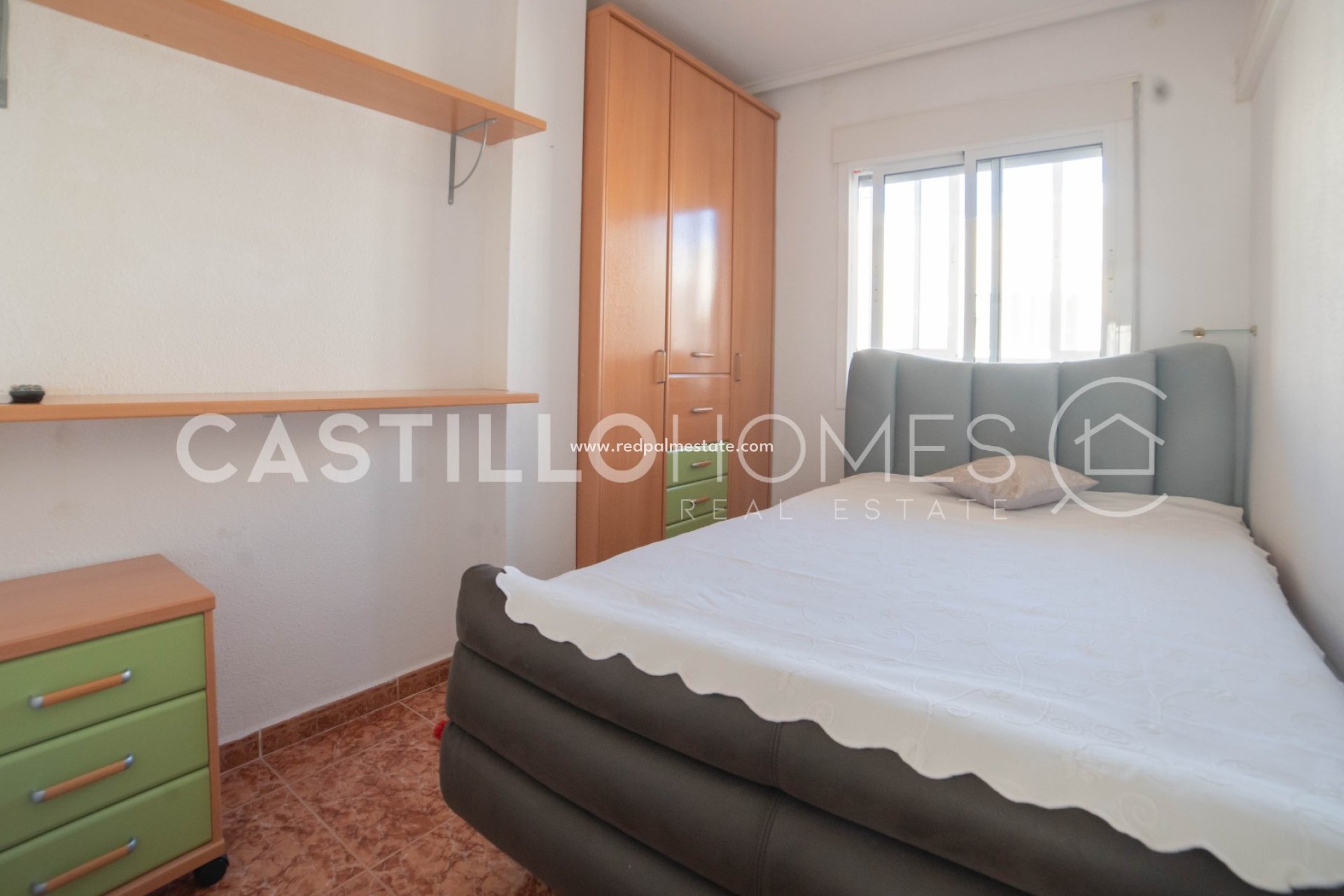 Reventa - Apartamento -
Torrevieja - Centro Torrevieja