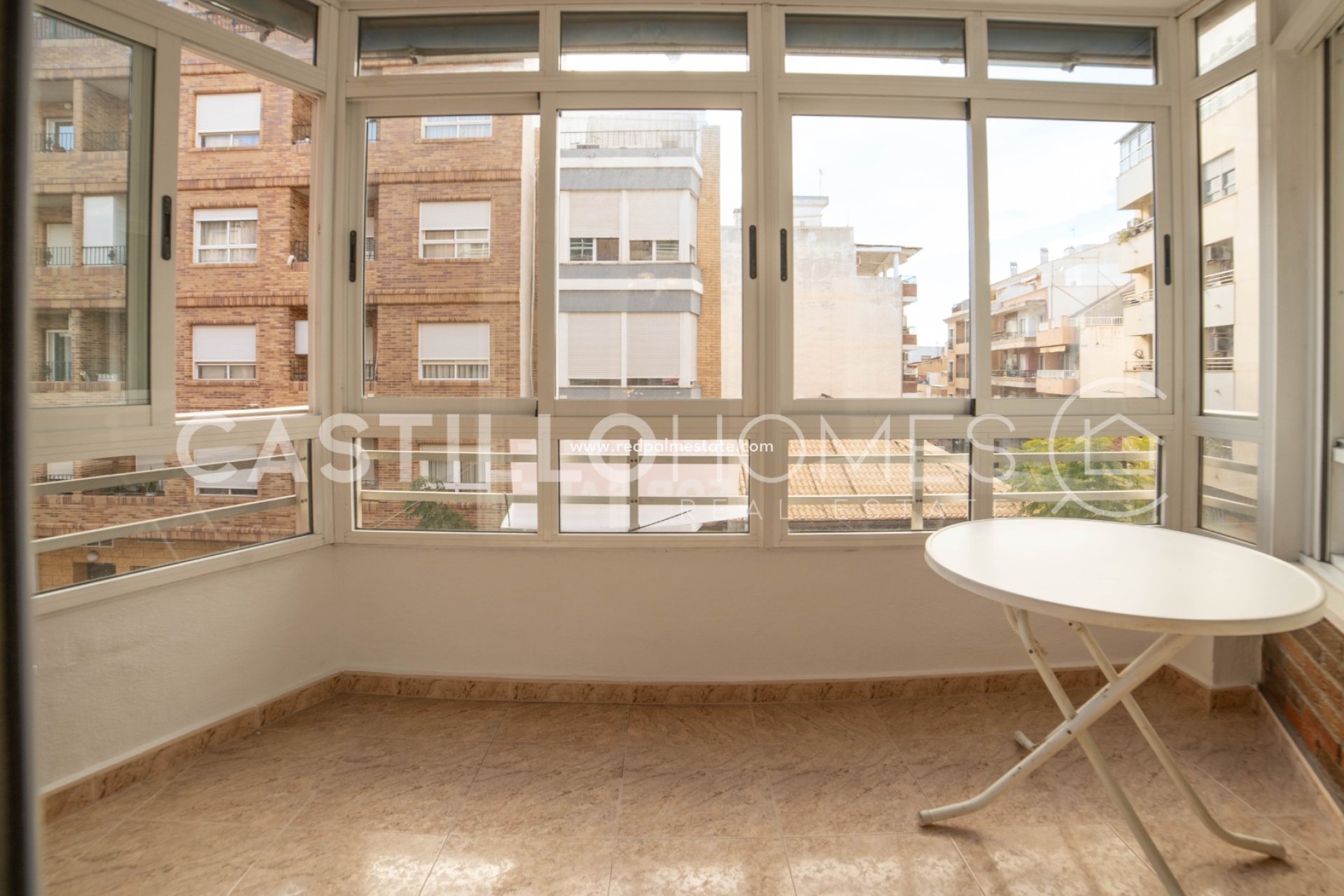 Reventa - Apartamento -
Torrevieja - Centro Torrevieja