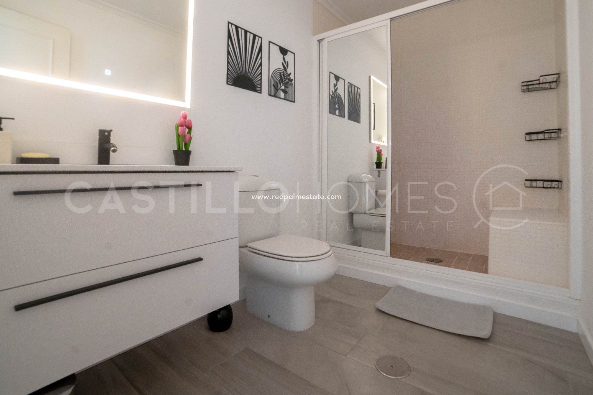 Reventa - Apartamento -
Torrevieja - Centro Torrevieja