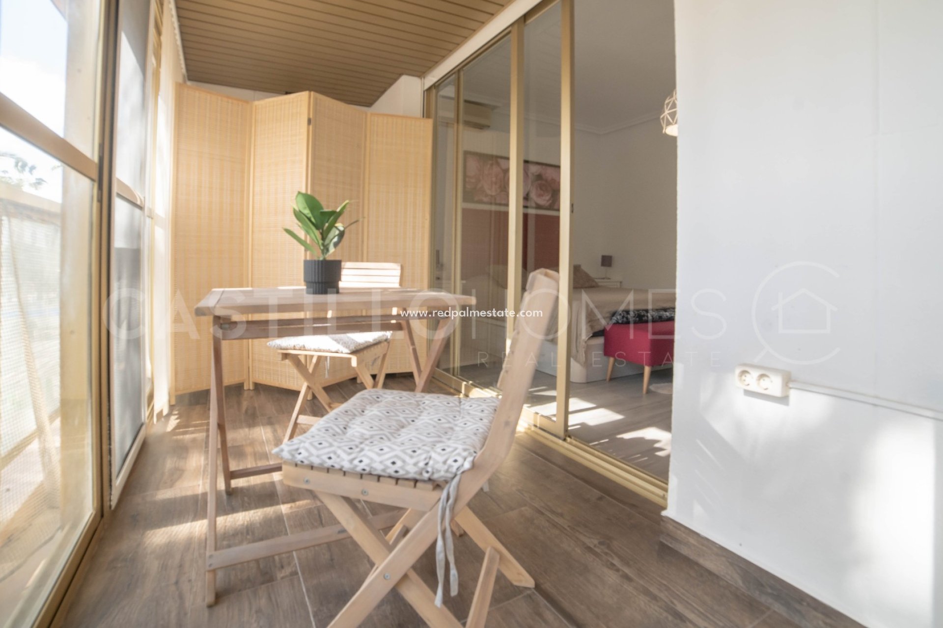 Reventa - Apartamento -
Torrevieja - Centro Torrevieja