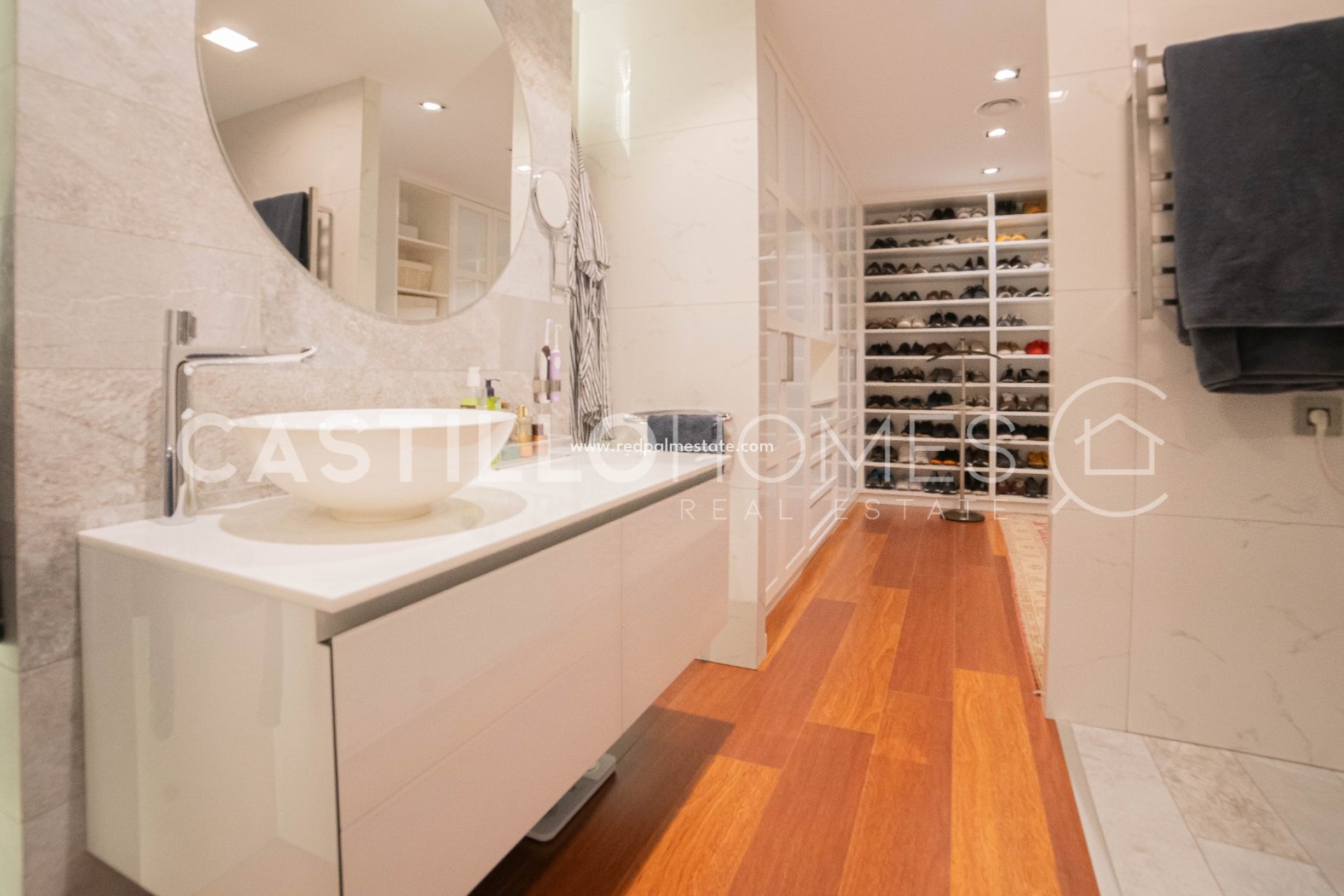 Reventa - Apartamento -
Torrevieja - Centro Torrevieja