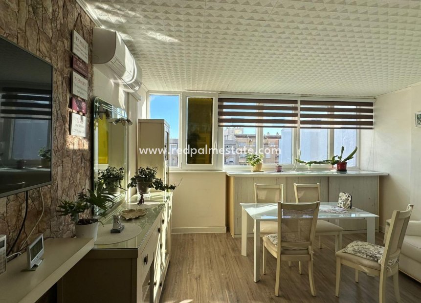 Reventa - Apartamento -
Torrevieja - Centro Torrevieja