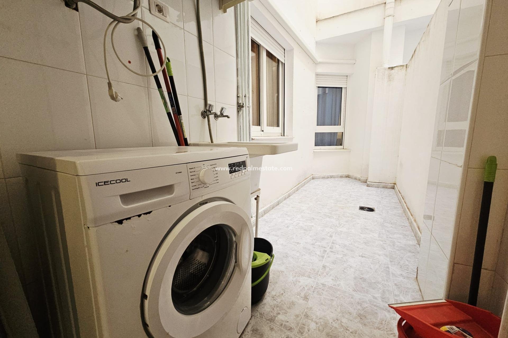 Reventa - Apartamento -
Torrevieja - Centro Torrevieja