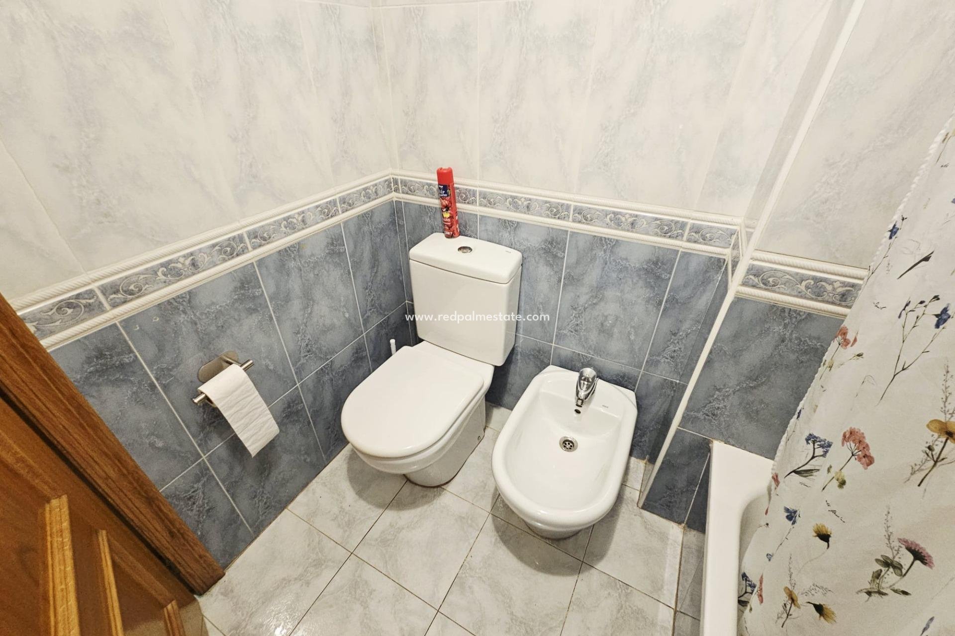 Reventa - Apartamento -
Torrevieja - Centro Torrevieja