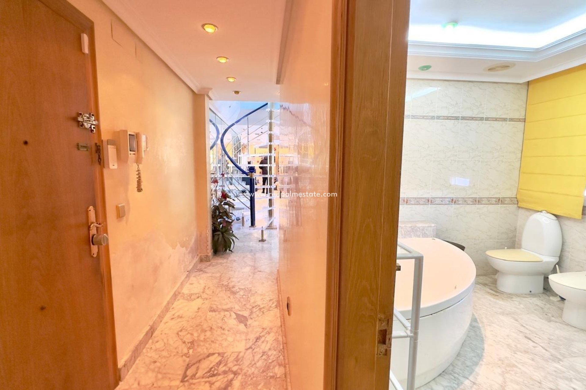 Reventa - Apartamento -
Torrevieja - Centro Torrevieja