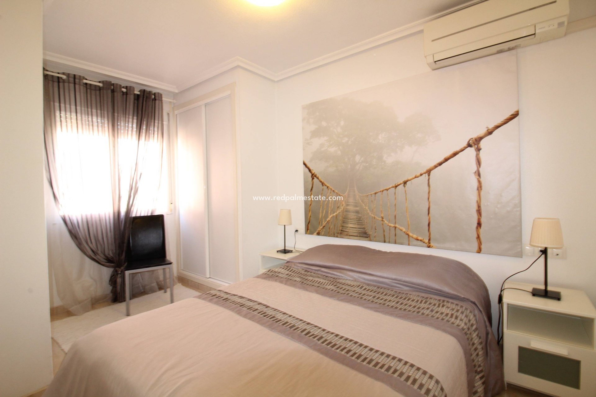 Reventa - Apartamento -
Torrevieja - Centro Torrevieja